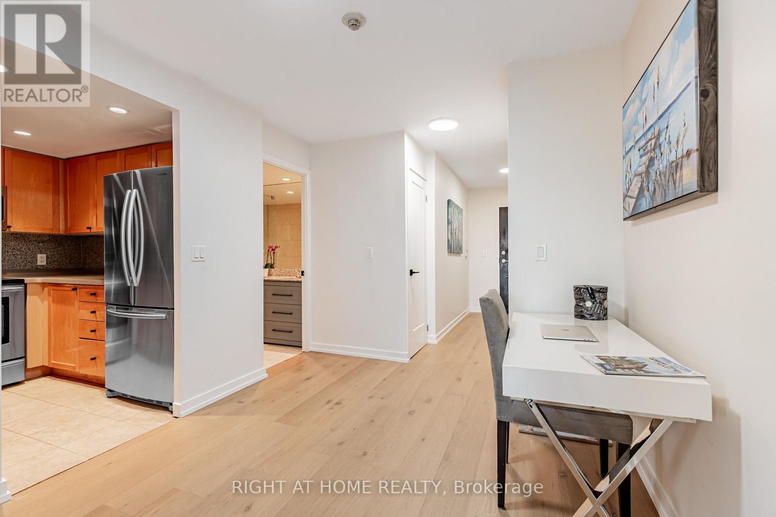 3116 - 8 Park Road, Toronto (annex), Ontario