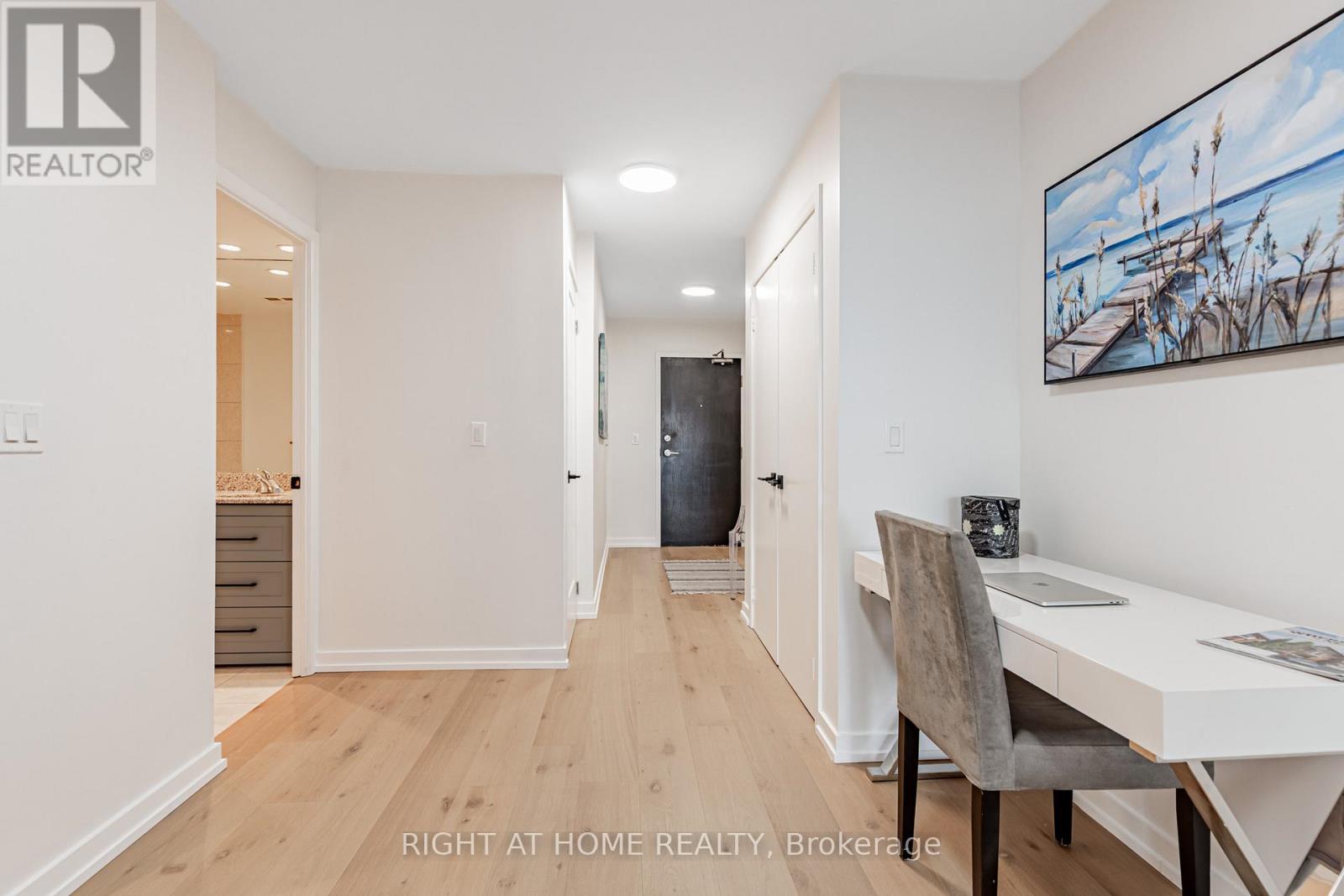 3116 - 8 Park Road, Toronto (annex), Ontario