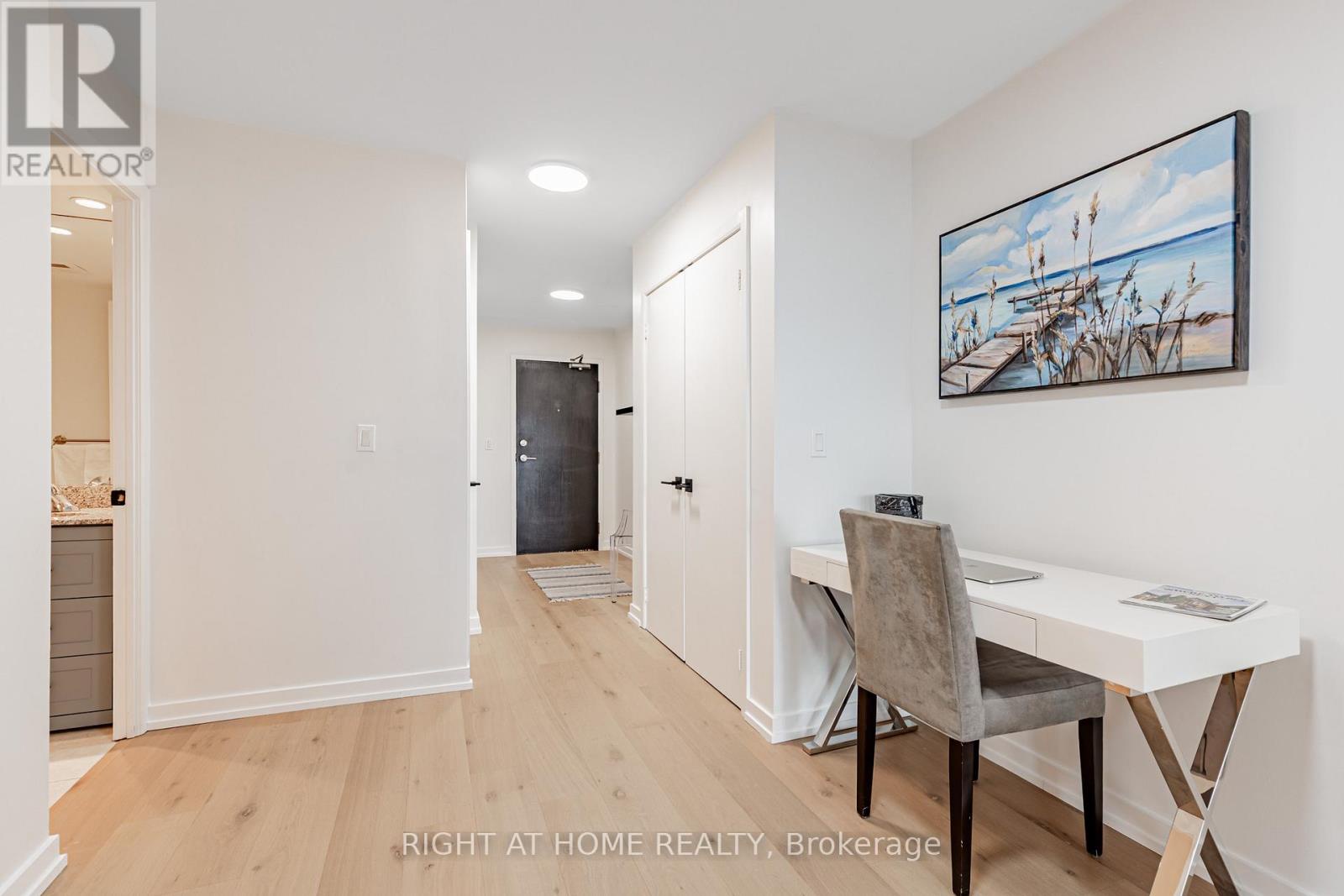 3116 - 8 Park Road, Toronto (annex), Ontario