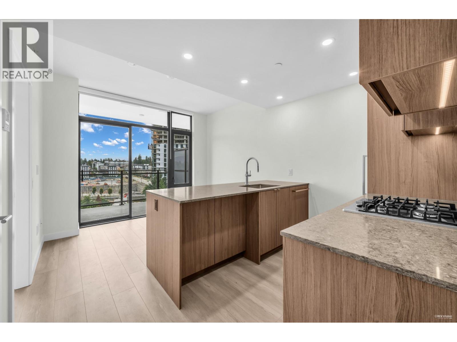 1608 626 Claremont Street, Coquitlam, British Columbia