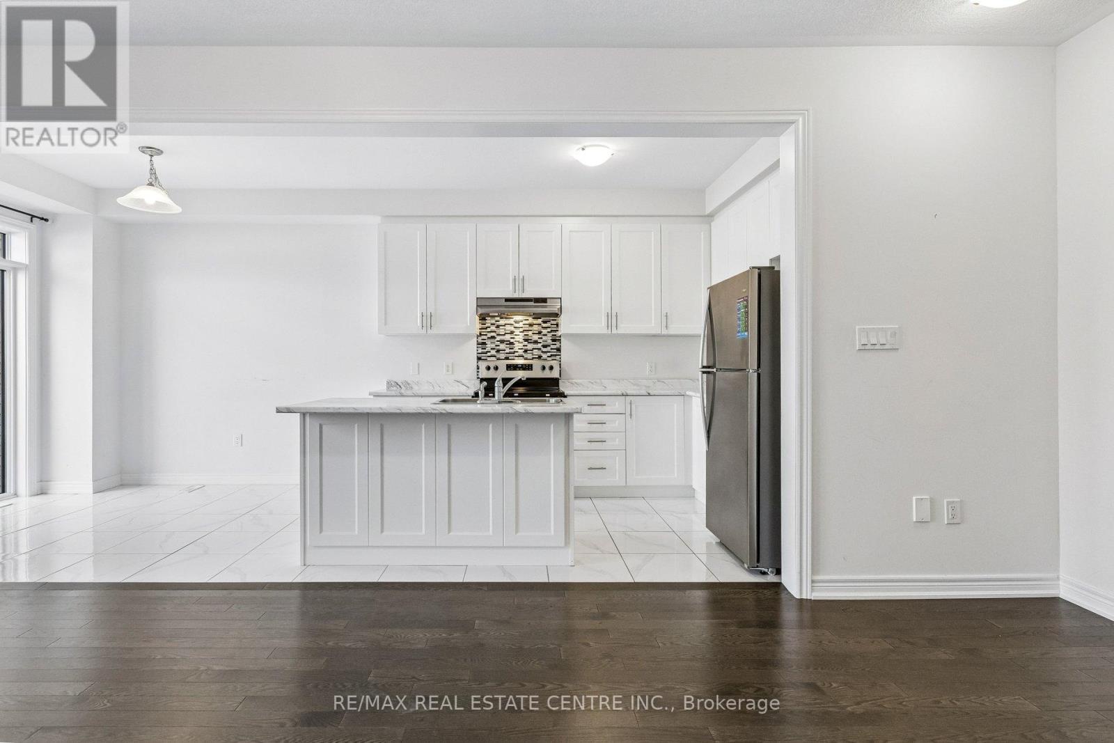 52 - 166 Deerpath Drive, Guelph (willow West/sugarbush/west Acres), Ontario