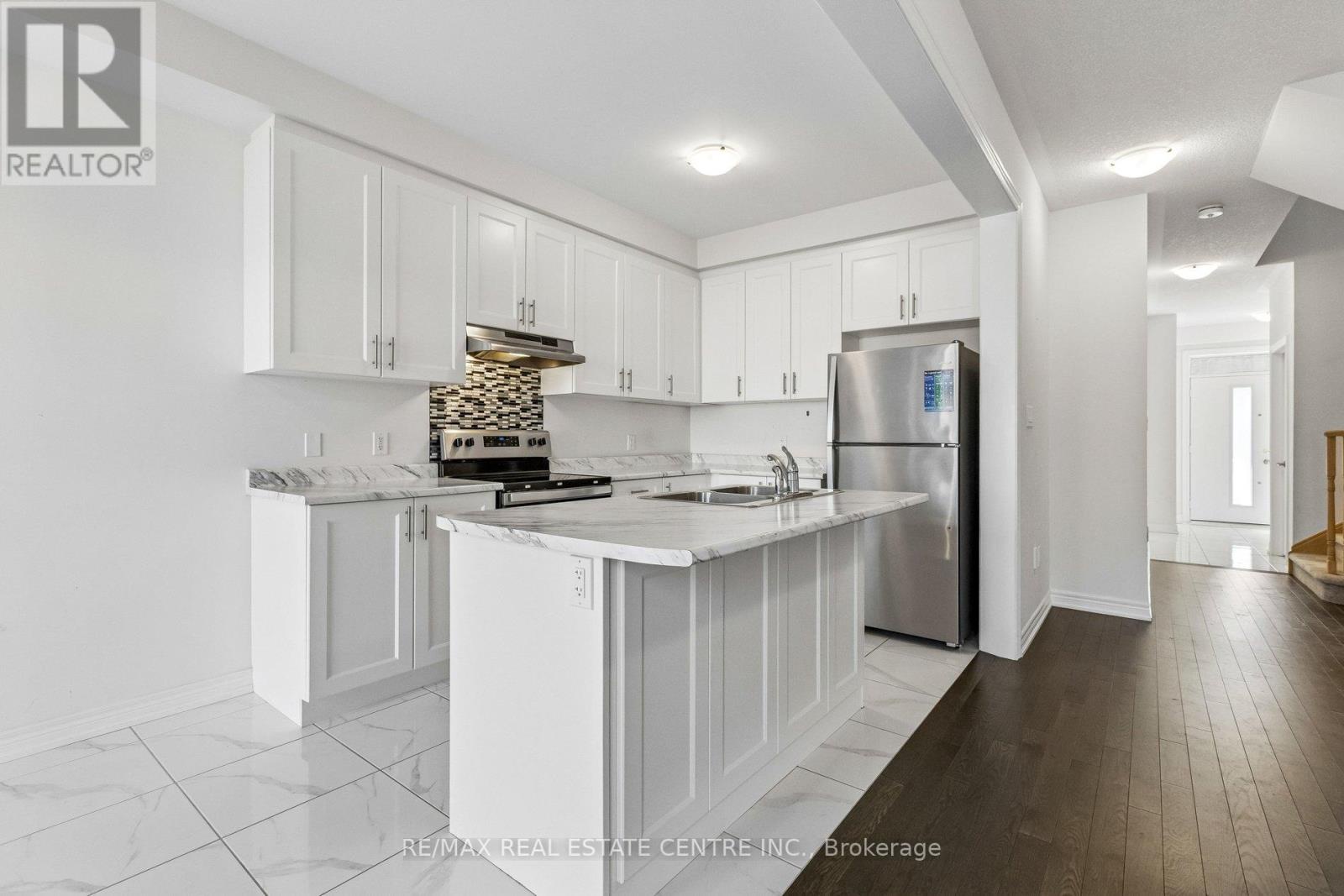 52 - 166 Deerpath Drive, Guelph (willow West/sugarbush/west Acres), Ontario