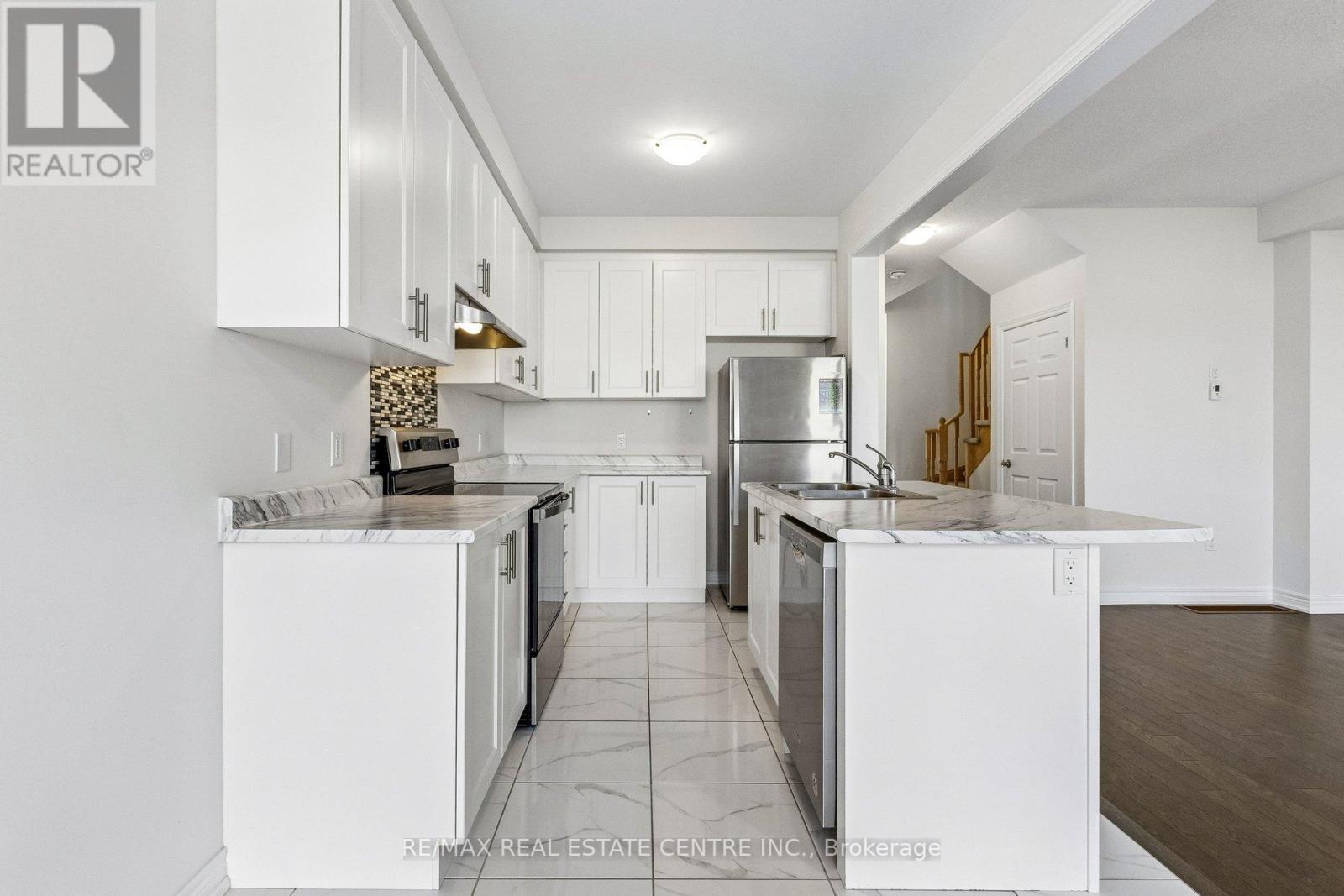 52 - 166 Deerpath Drive, Guelph (willow West/sugarbush/west Acres), Ontario