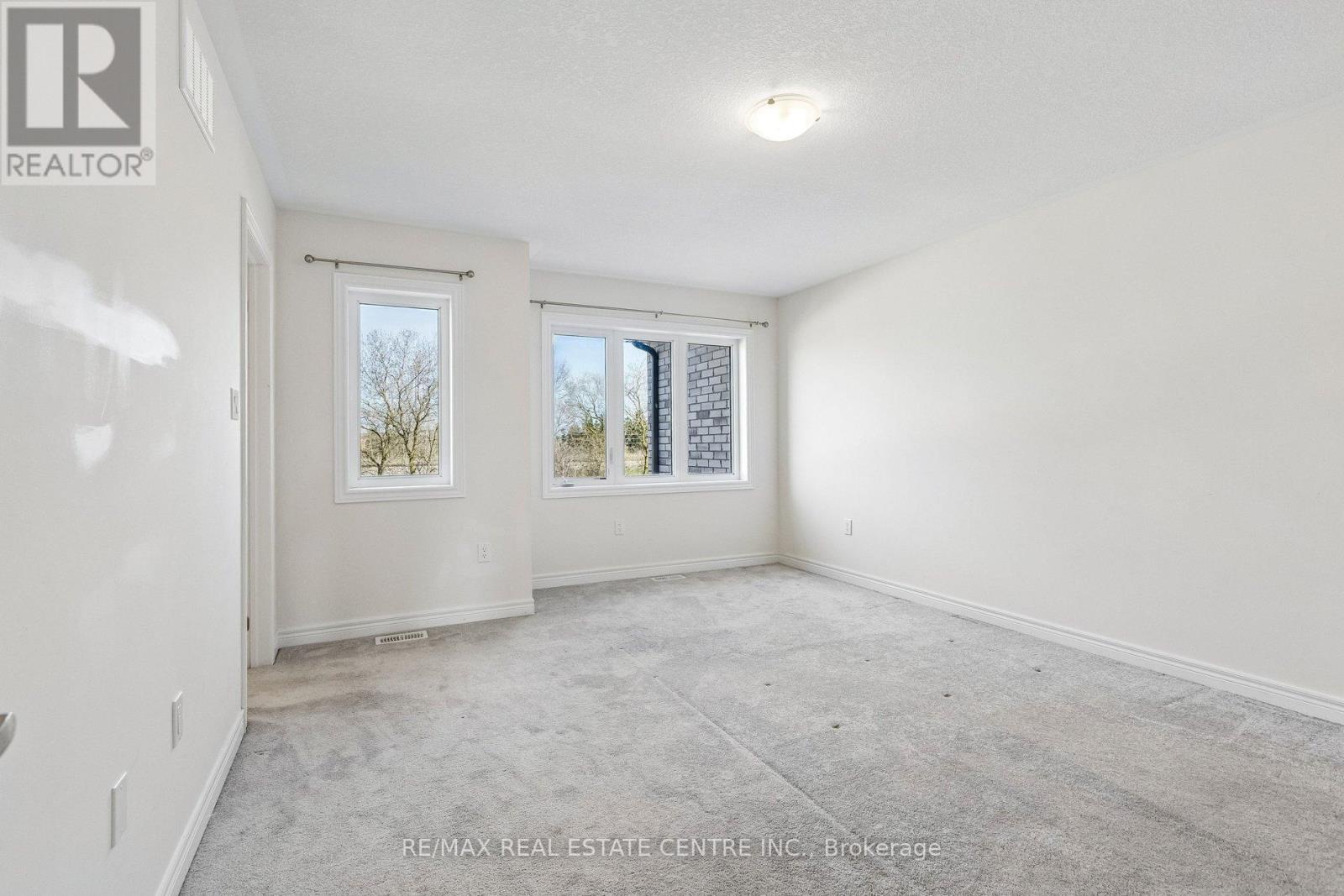 52 - 166 Deerpath Drive, Guelph (willow West/sugarbush/west Acres), Ontario