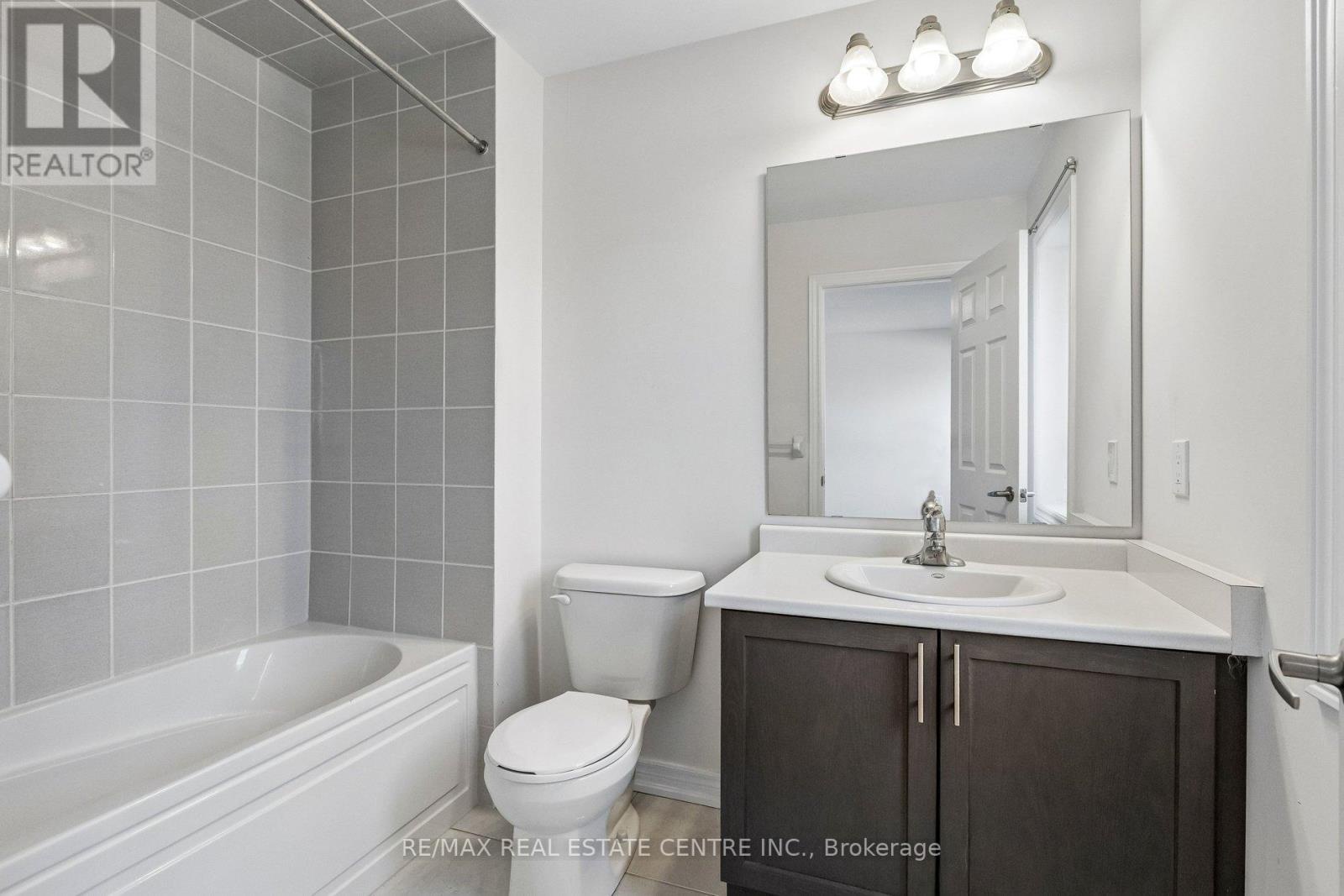 52 - 166 Deerpath Drive, Guelph (willow West/sugarbush/west Acres), Ontario