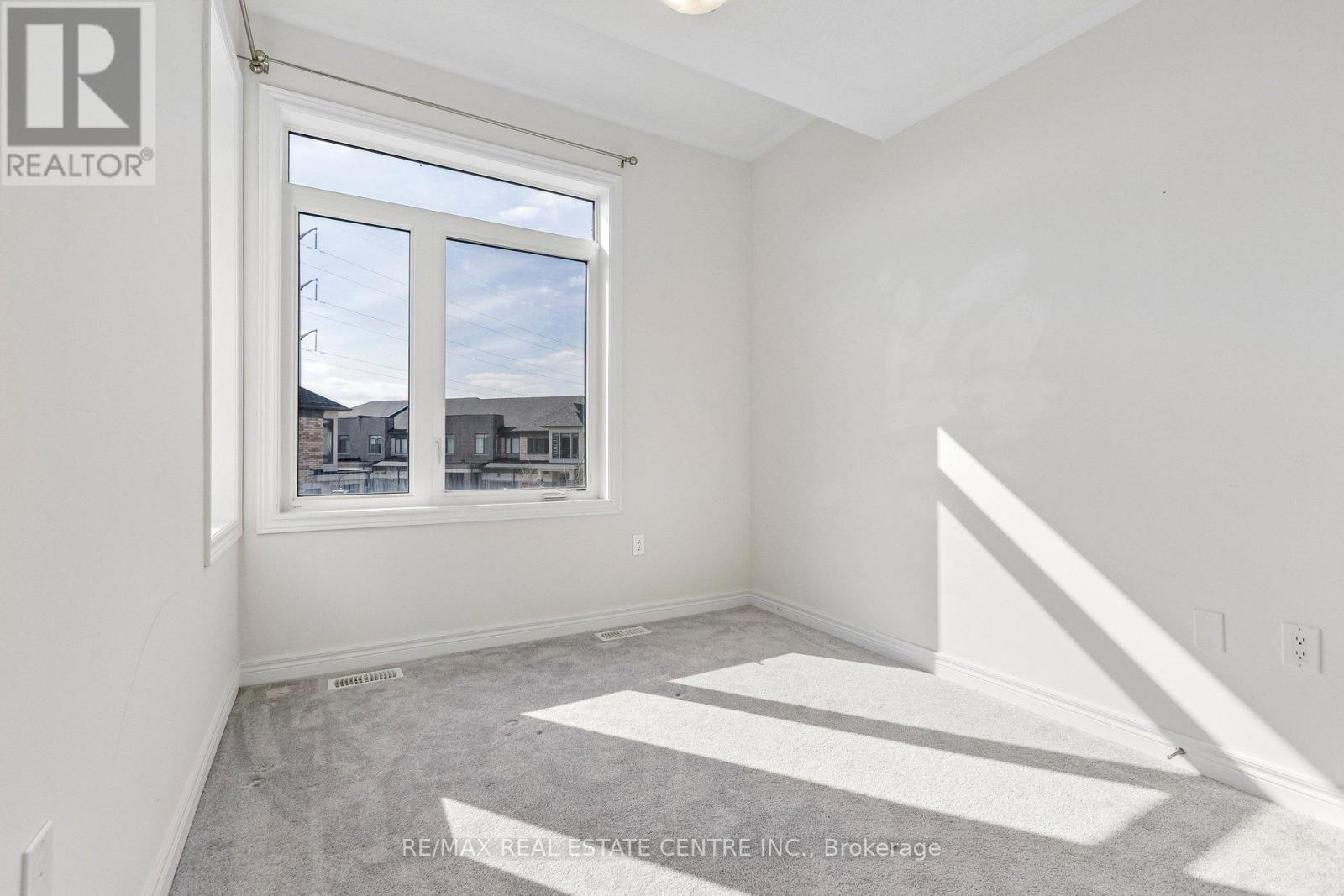 52 - 166 Deerpath Drive, Guelph (willow West/sugarbush/west Acres), Ontario