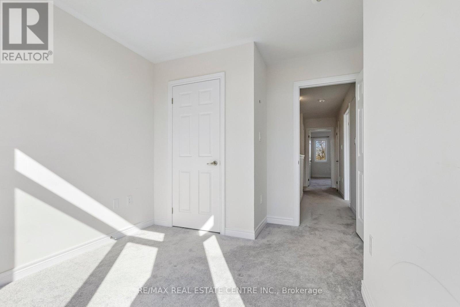 52 - 166 Deerpath Drive, Guelph (willow West/sugarbush/west Acres), Ontario