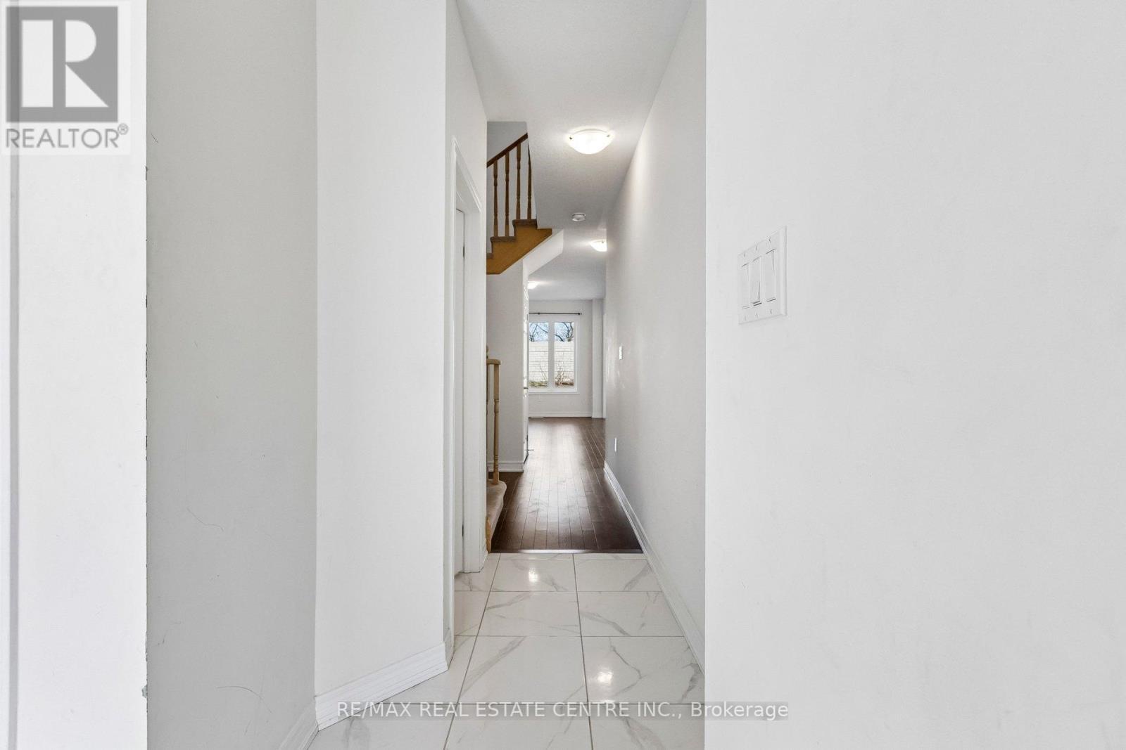 52 - 166 Deerpath Drive, Guelph (willow West/sugarbush/west Acres), Ontario