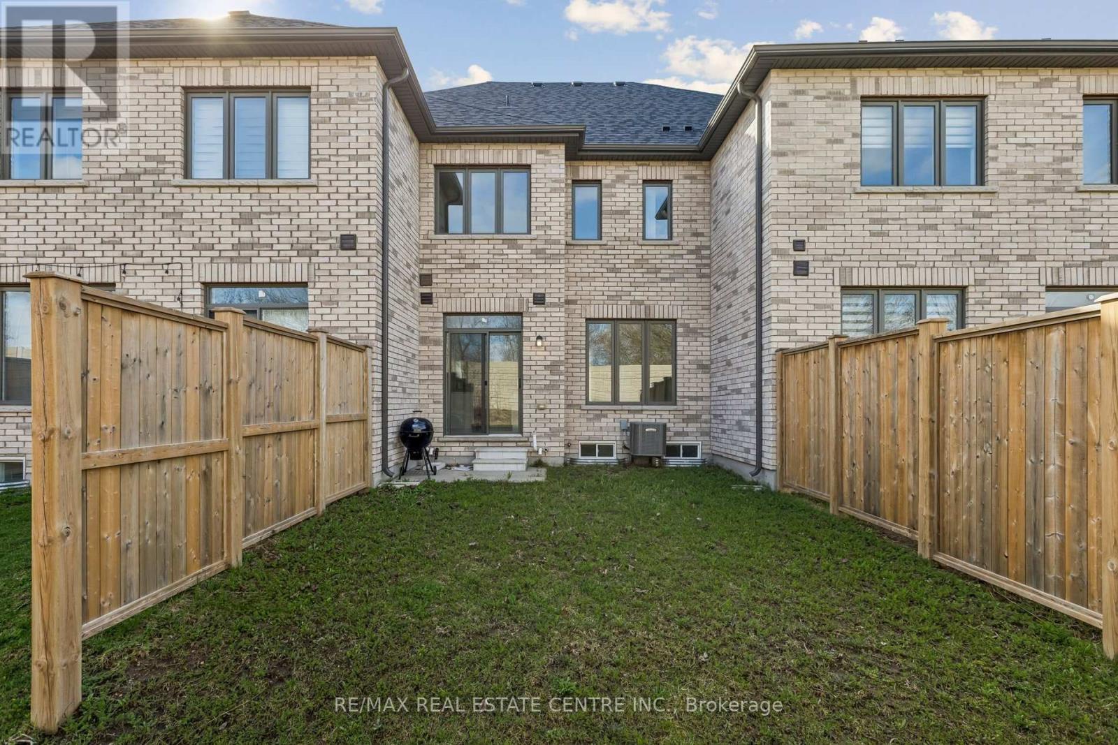 52 - 166 Deerpath Drive, Guelph (willow West/sugarbush/west Acres), Ontario