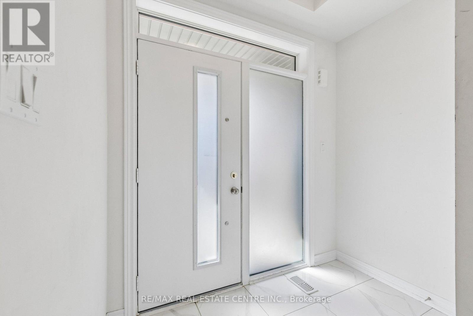 52 - 166 Deerpath Drive, Guelph (willow West/sugarbush/west Acres), Ontario