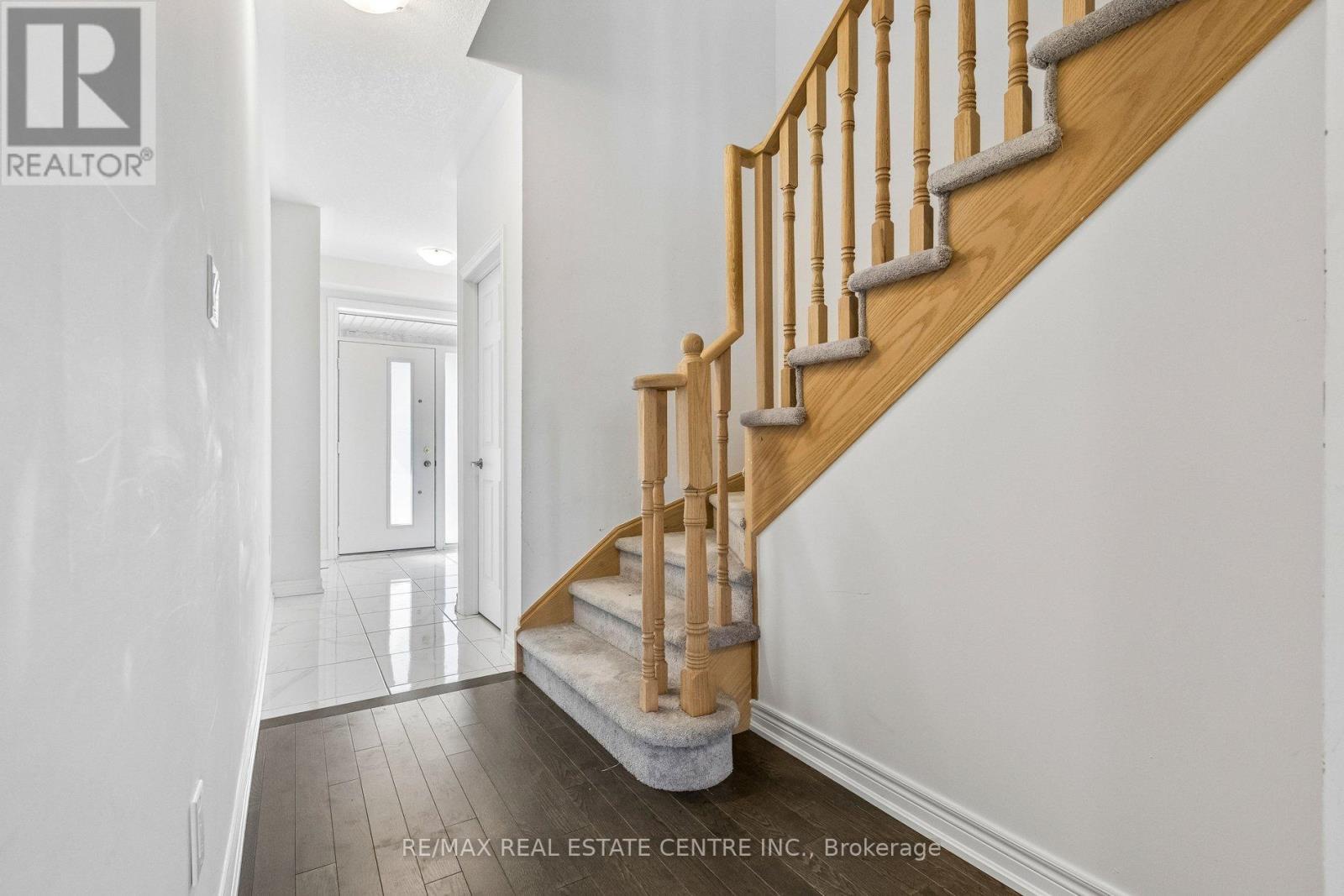 52 - 166 Deerpath Drive, Guelph (willow West/sugarbush/west Acres), Ontario