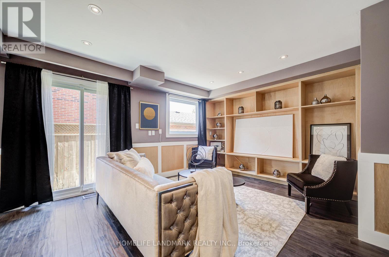 1608 Sherwood Forrest Circle, Mississauga (sheridan), Ontario