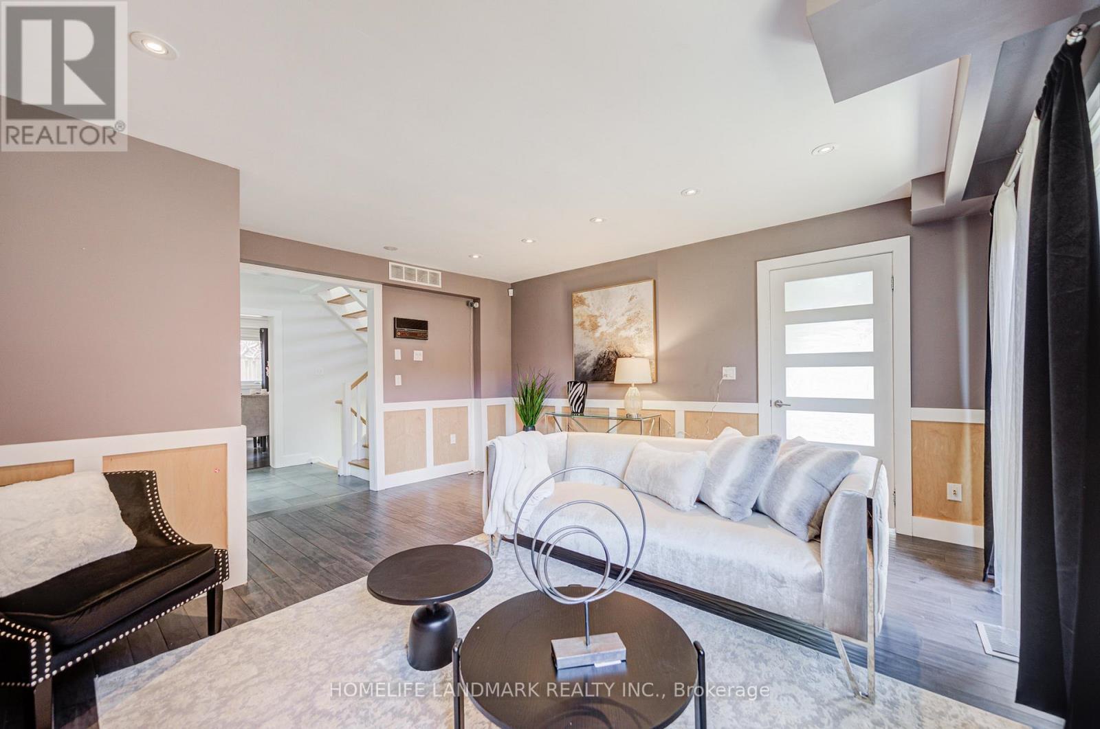 1608 Sherwood Forrest Circle, Mississauga (sheridan), Ontario