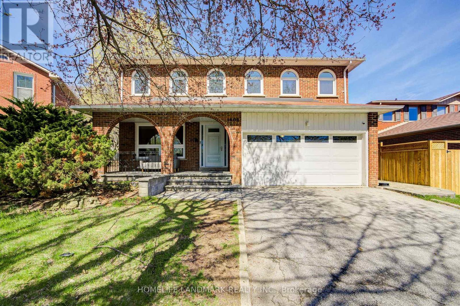 1608 Sherwood Forrest Circle, Mississauga (sheridan), Ontario