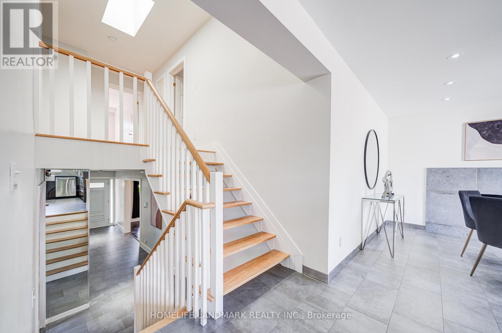 1608 Sherwood Forrest Circle, Mississauga (sheridan), Ontario