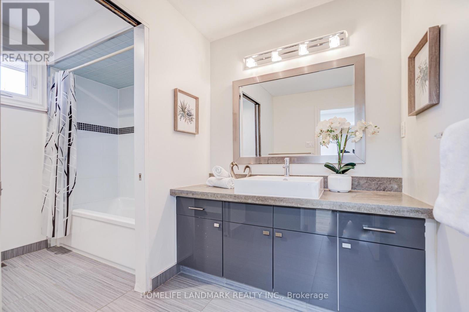 1608 Sherwood Forrest Circle, Mississauga (sheridan), Ontario