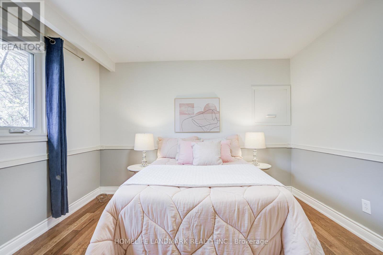 1608 Sherwood Forrest Circle, Mississauga (sheridan), Ontario