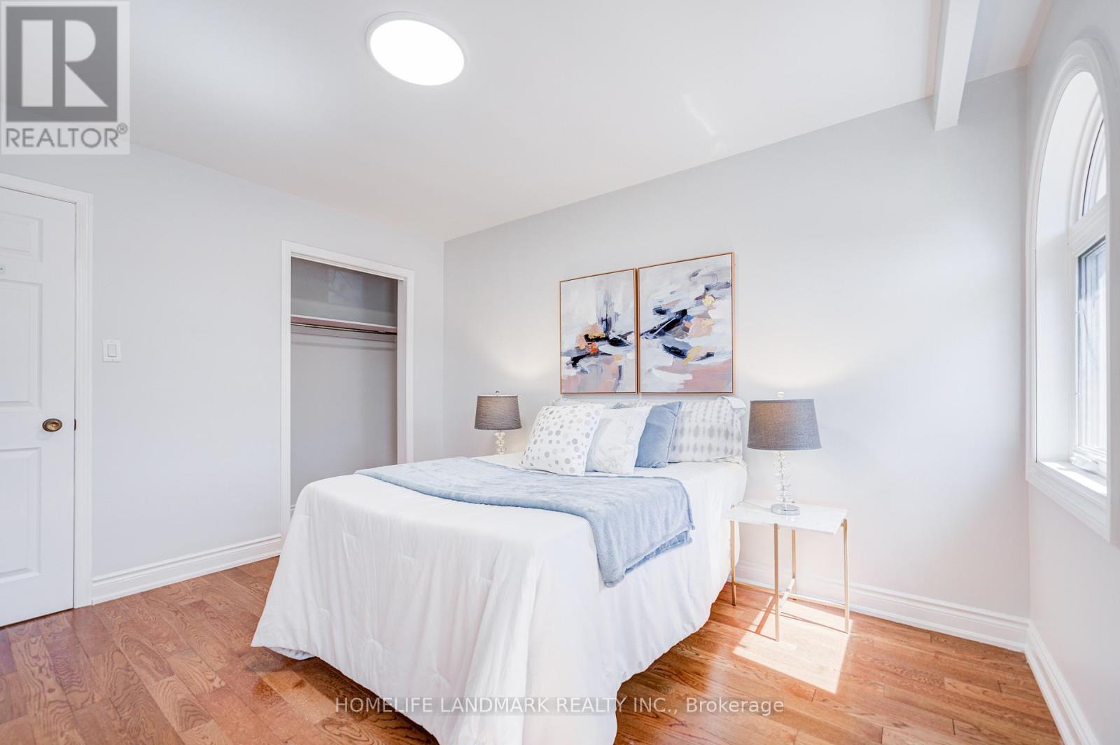 1608 Sherwood Forrest Circle, Mississauga (sheridan), Ontario