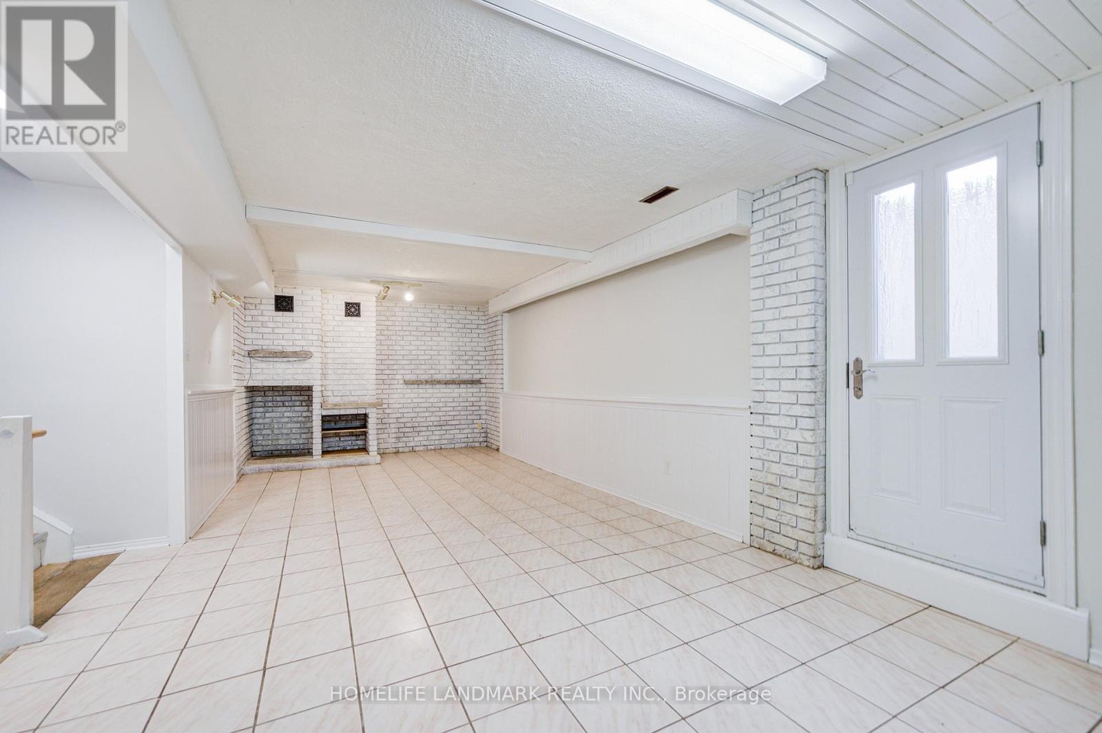 1608 Sherwood Forrest Circle, Mississauga (sheridan), Ontario