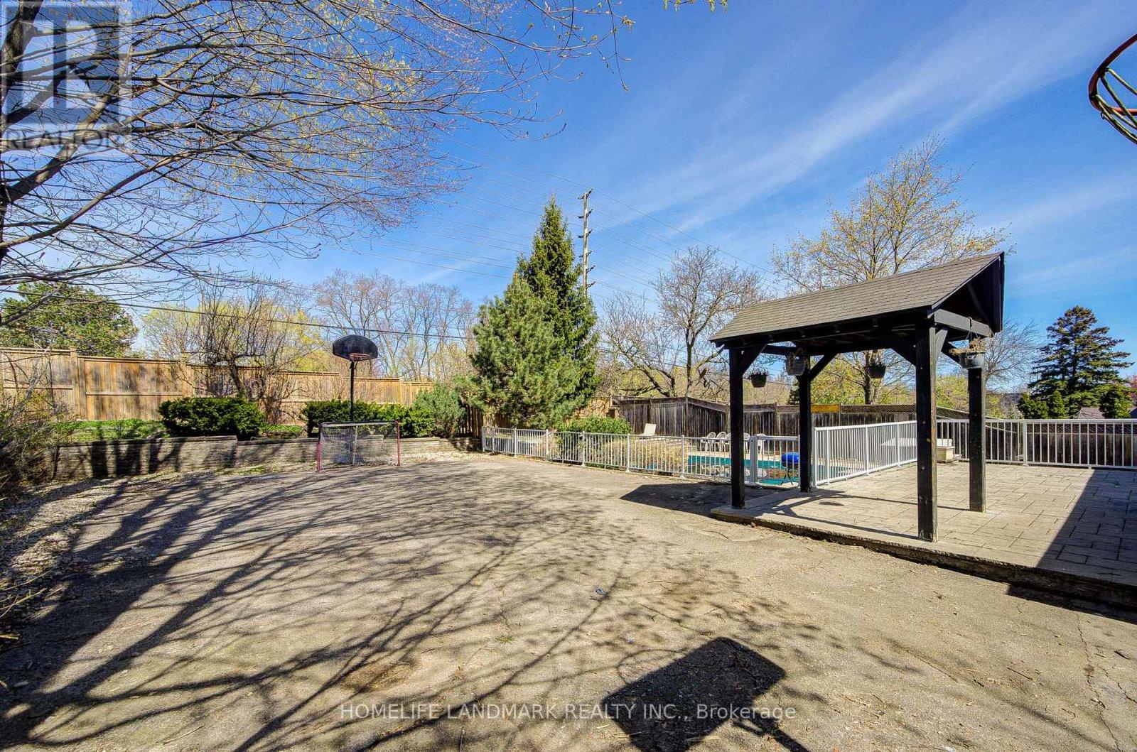 1608 Sherwood Forrest Circle, Mississauga (sheridan), Ontario