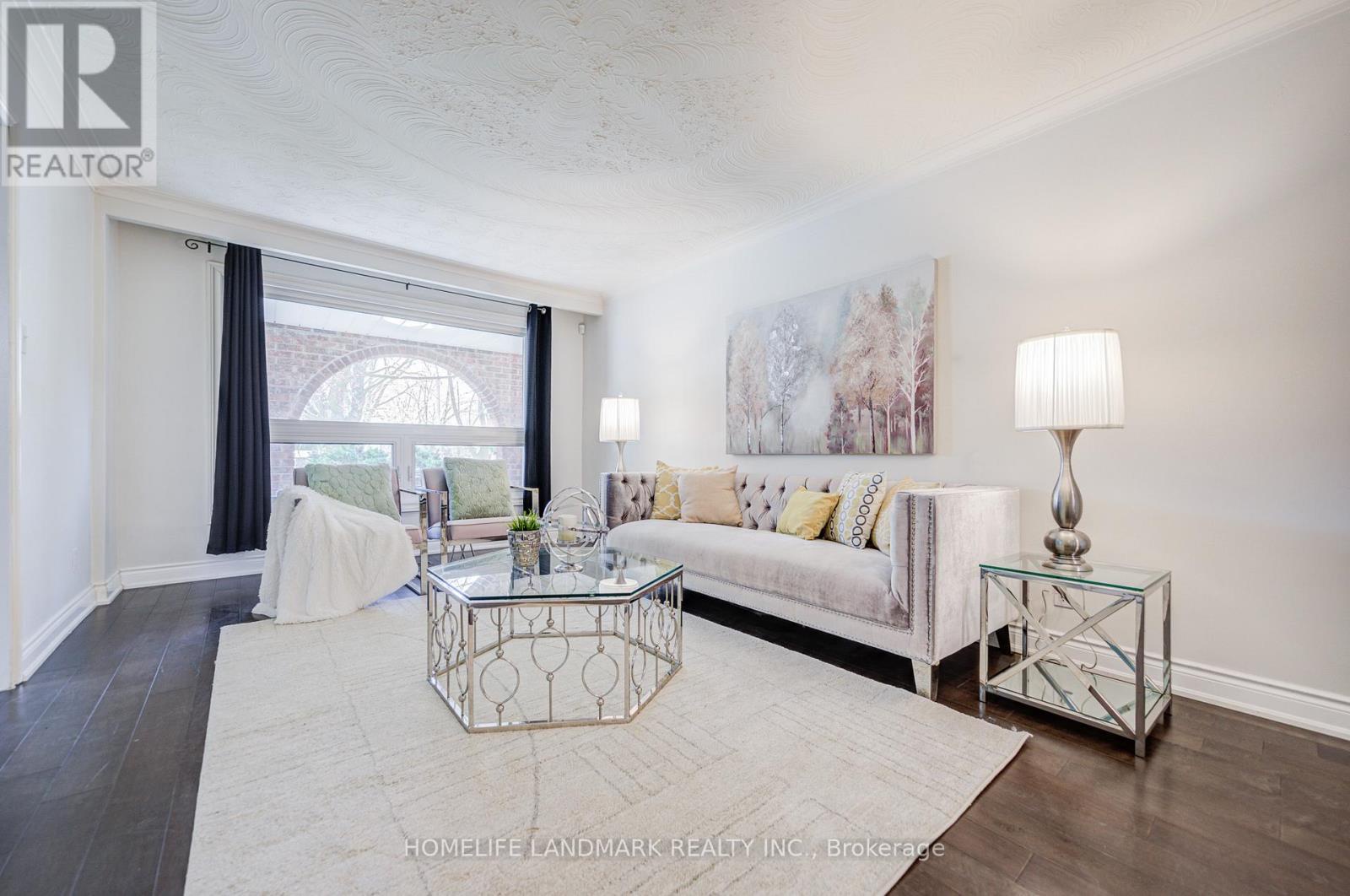 1608 Sherwood Forrest Circle, Mississauga (sheridan), Ontario