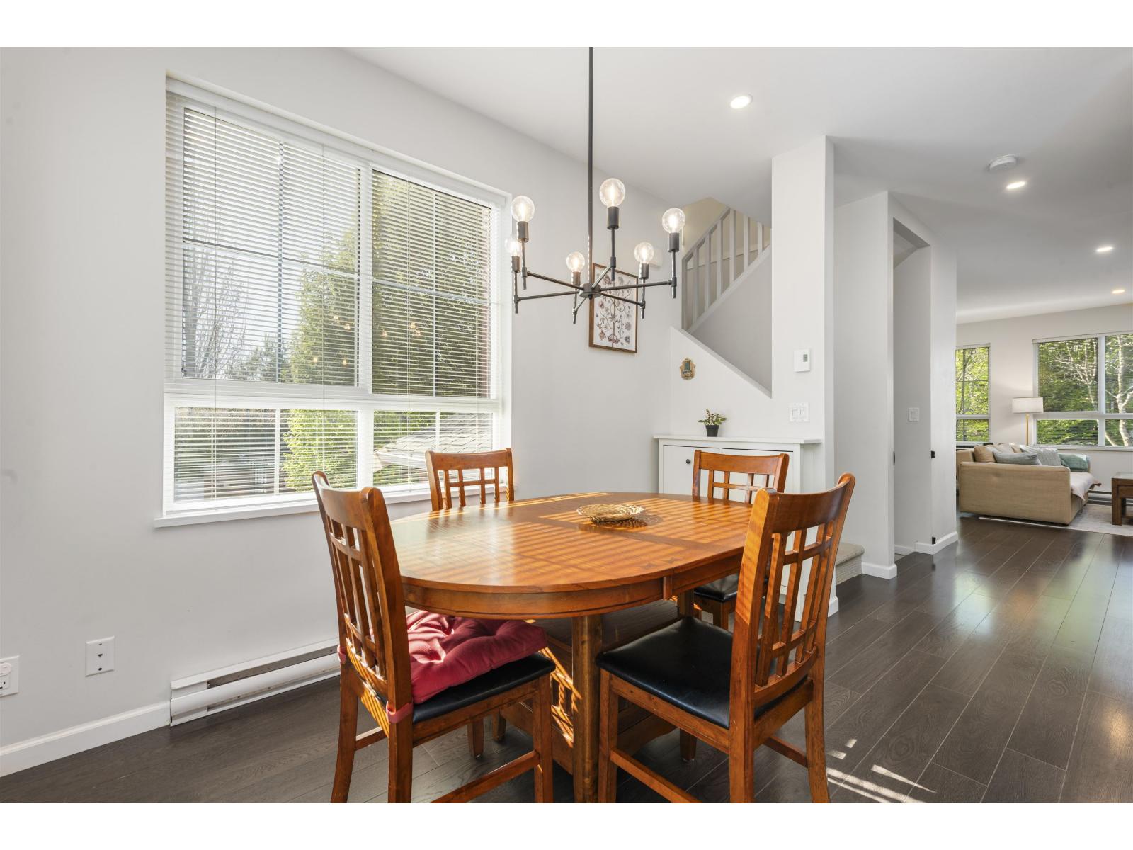 1 19505 68a Avenue, Surrey, British Columbia