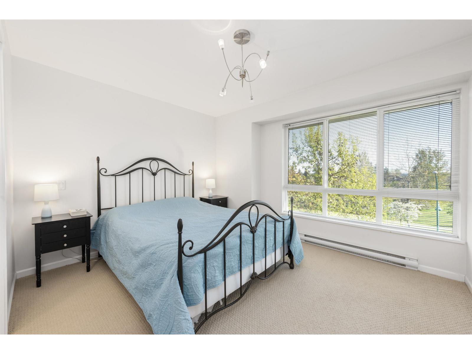 1 19505 68a Avenue, Surrey, British Columbia