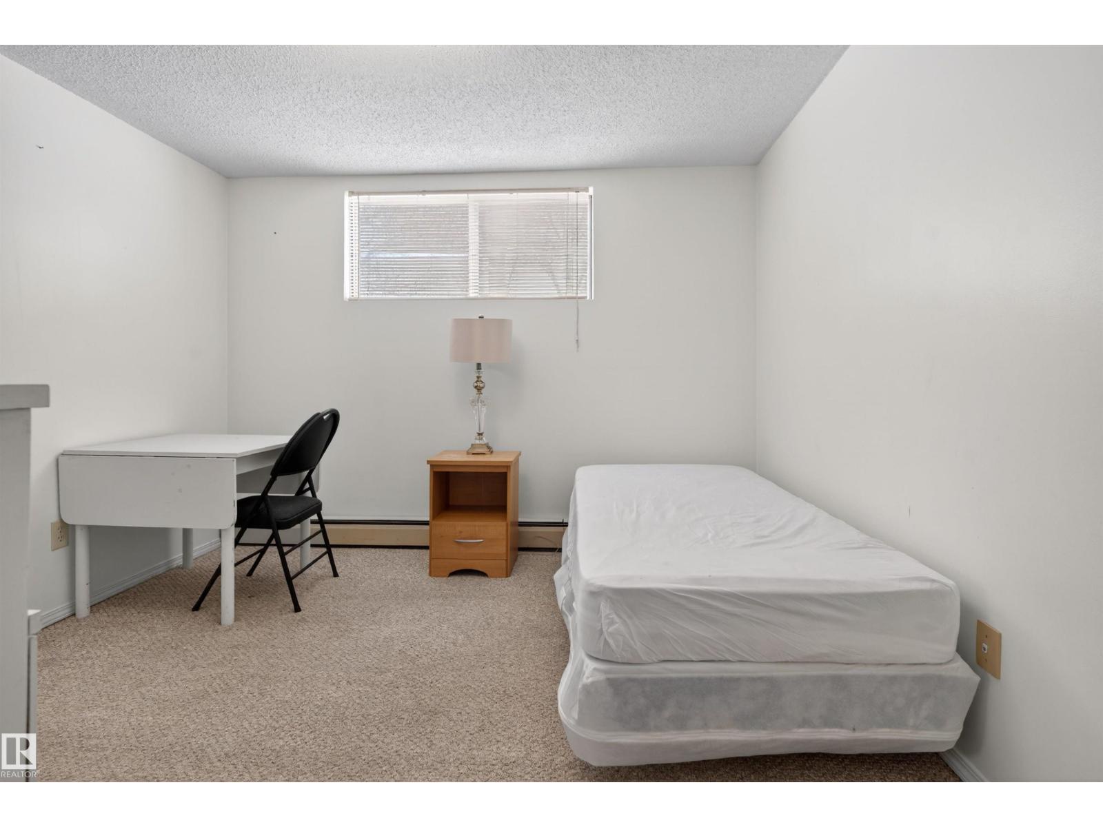 9732 75 Av Nw, Edmonton, Alberta