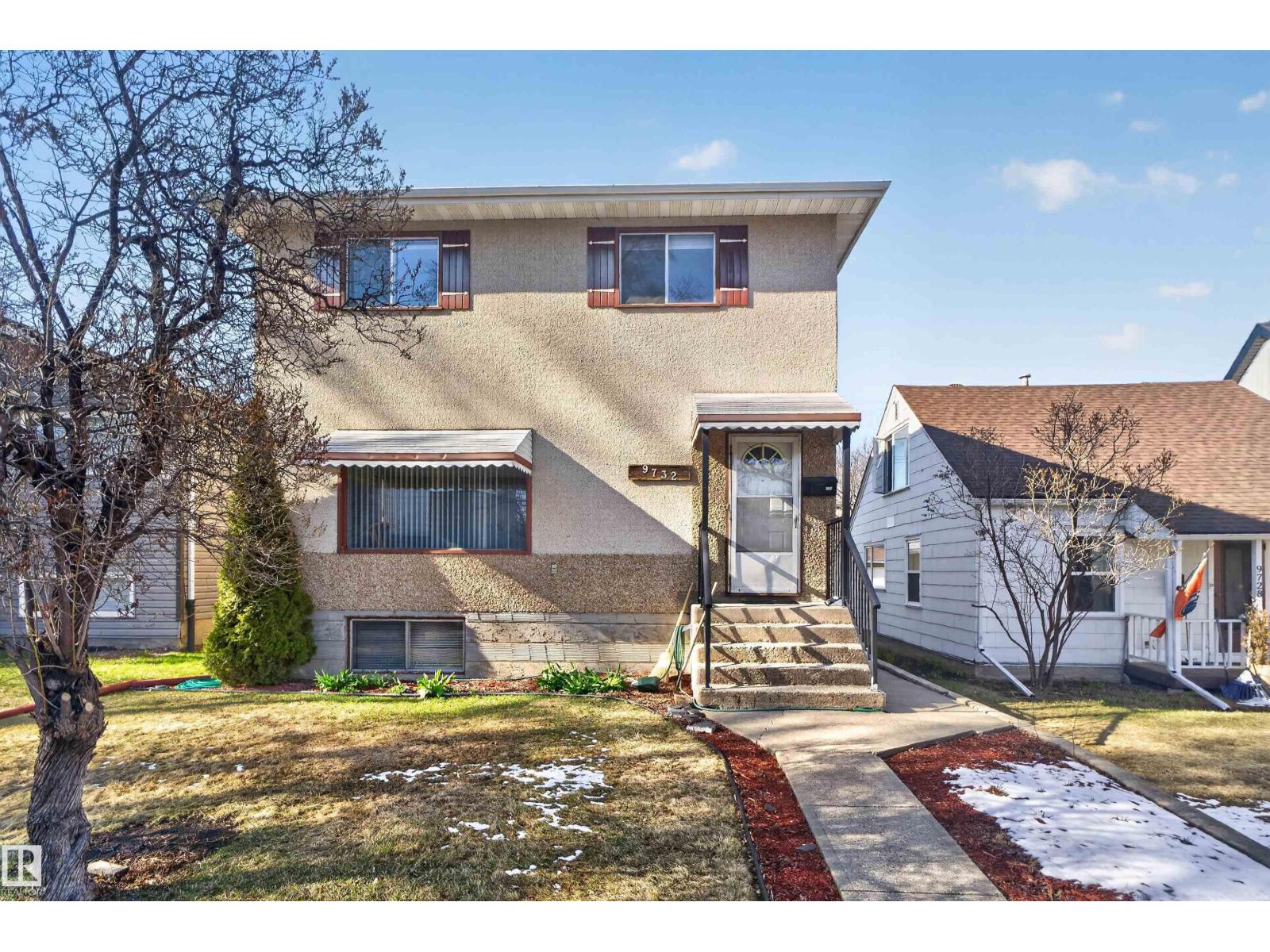 9732 75 Av Nw, Edmonton, Alberta