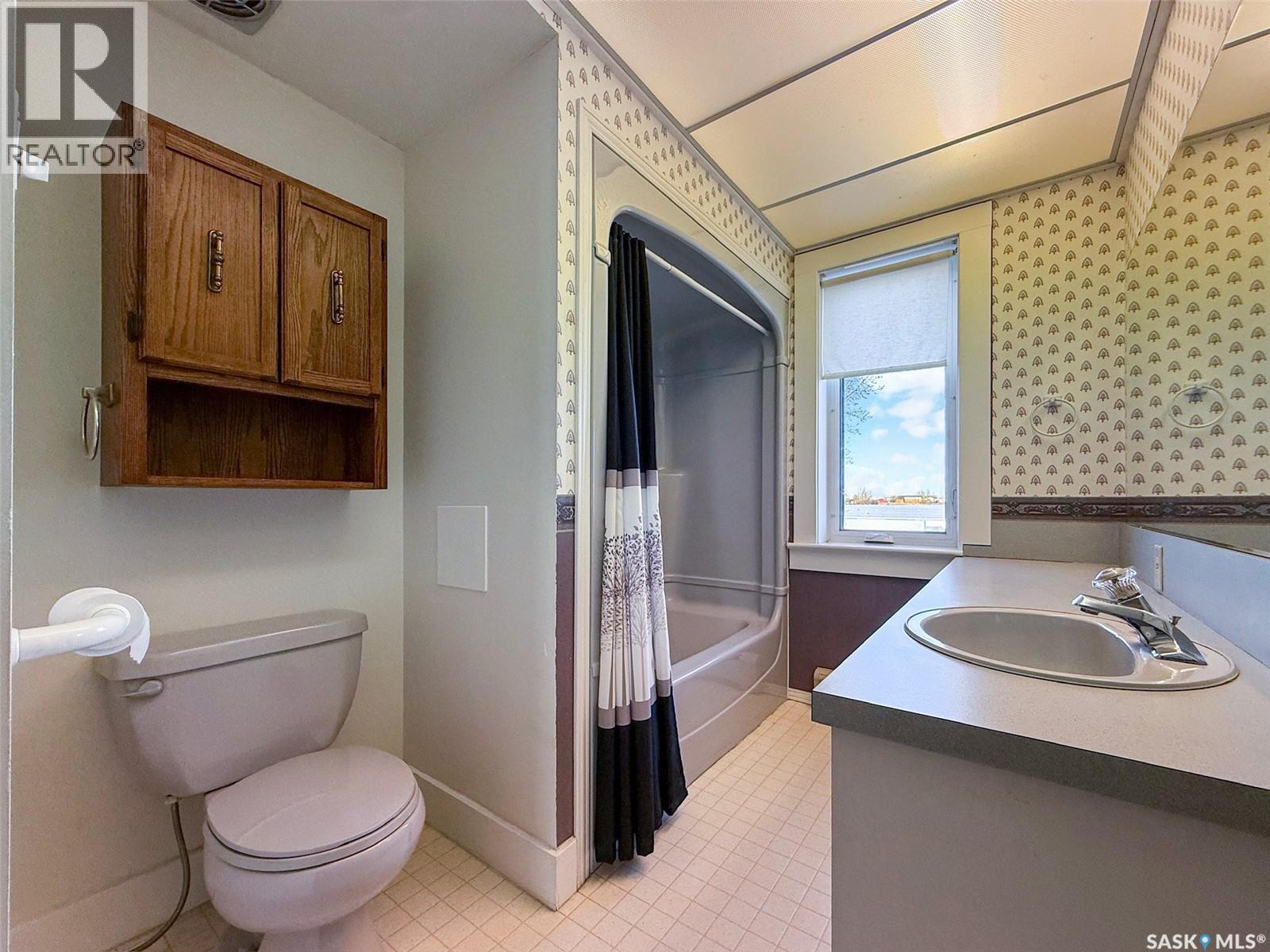 316 Railway Avenue, Webb, Saskatchewan