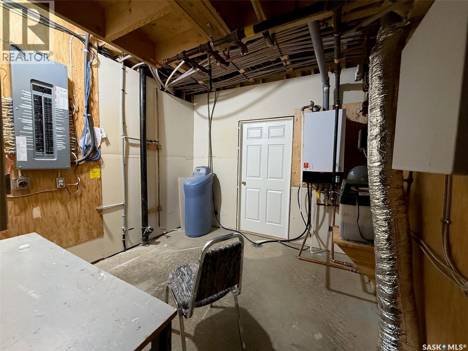 316 Railway Avenue, Webb, Saskatchewan