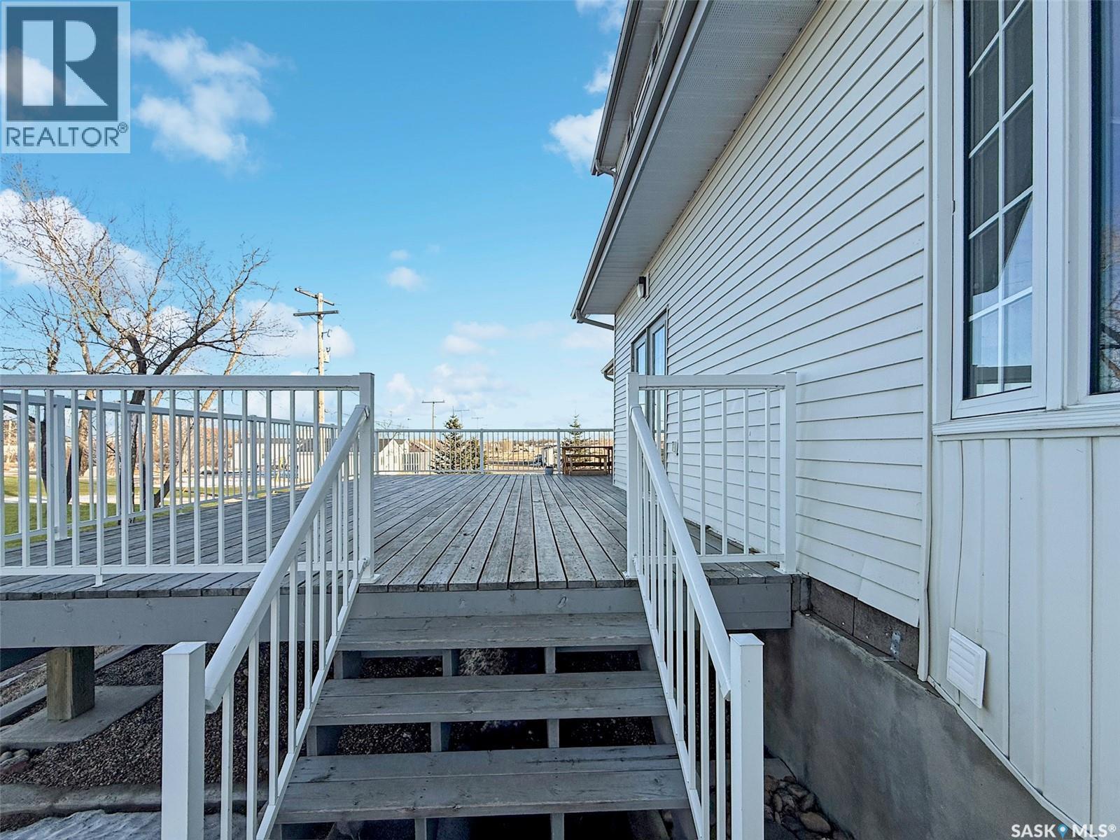 316 Railway Avenue, Webb, Saskatchewan