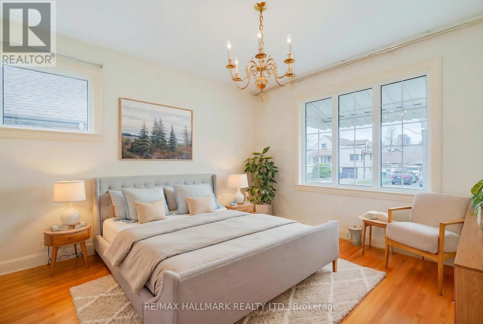 945 Glencairn Avenue, Toronto (yorkdale-glen Park), Ontario