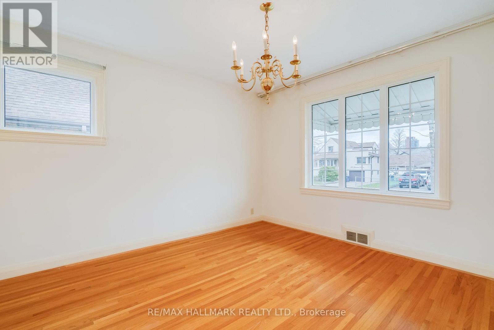 945 Glencairn Avenue, Toronto (yorkdale-glen Park), Ontario