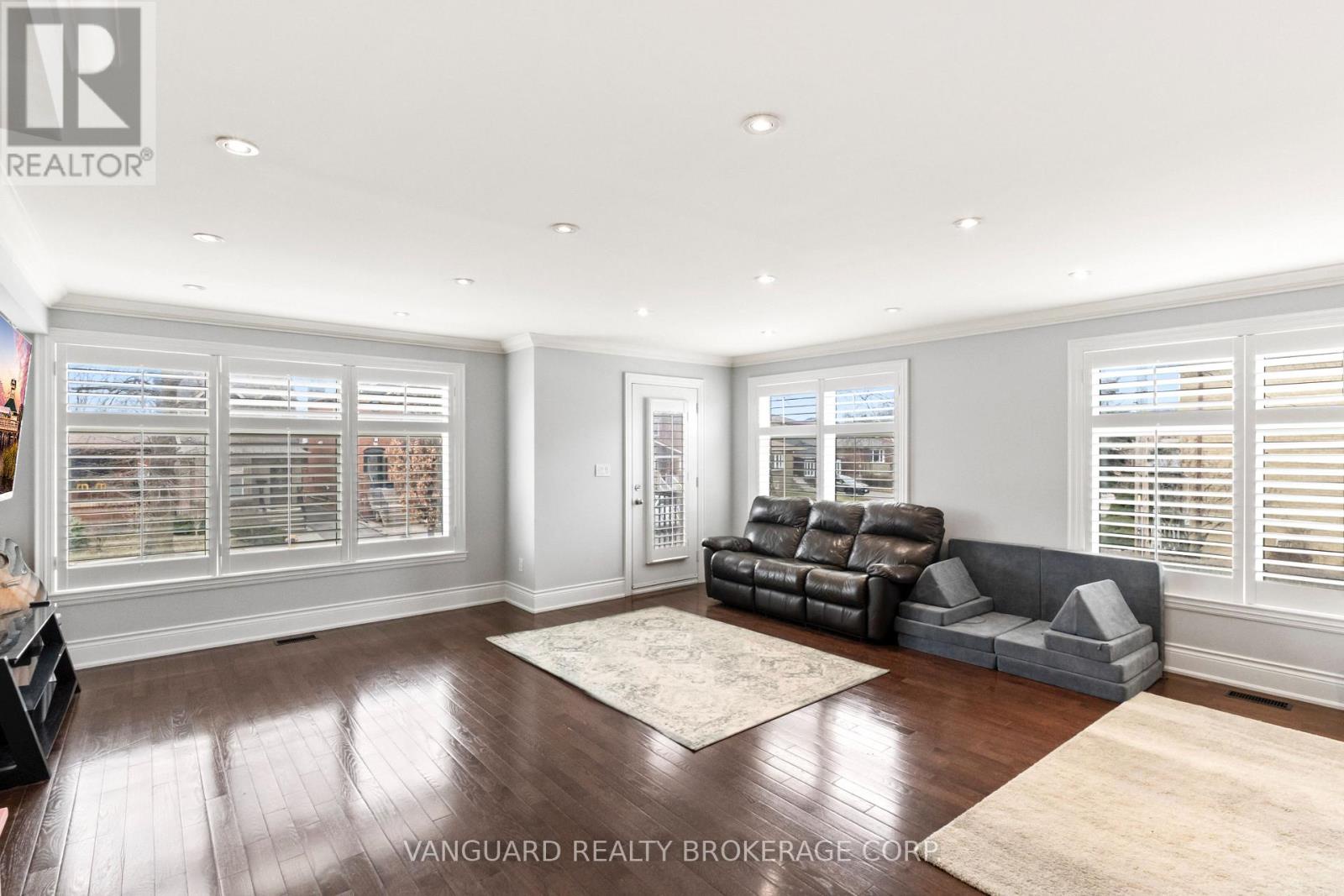 106 St. George Street, Toronto (mimico), Ontario