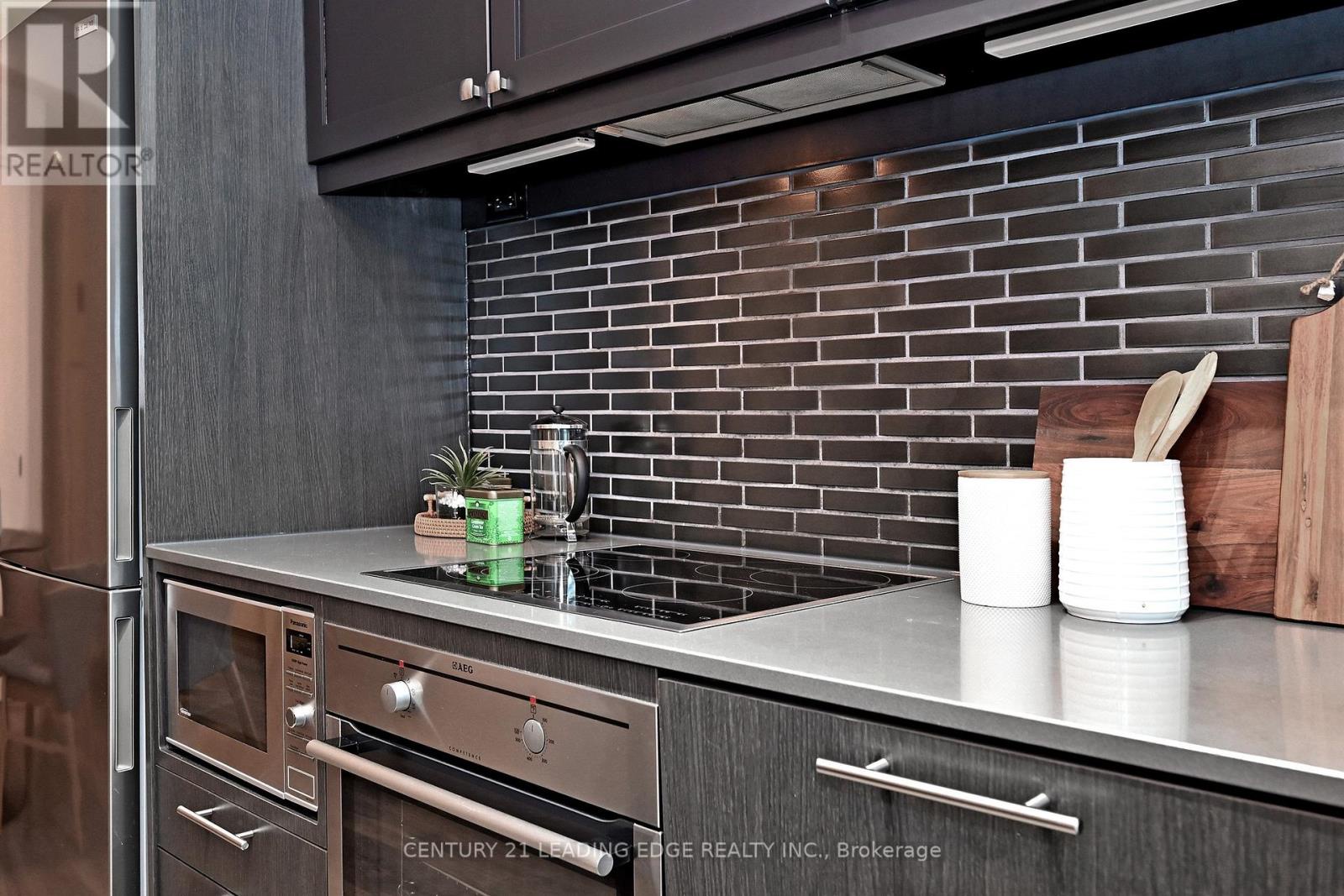 215 - 783 Bathurst Street, Toronto (university), Ontario