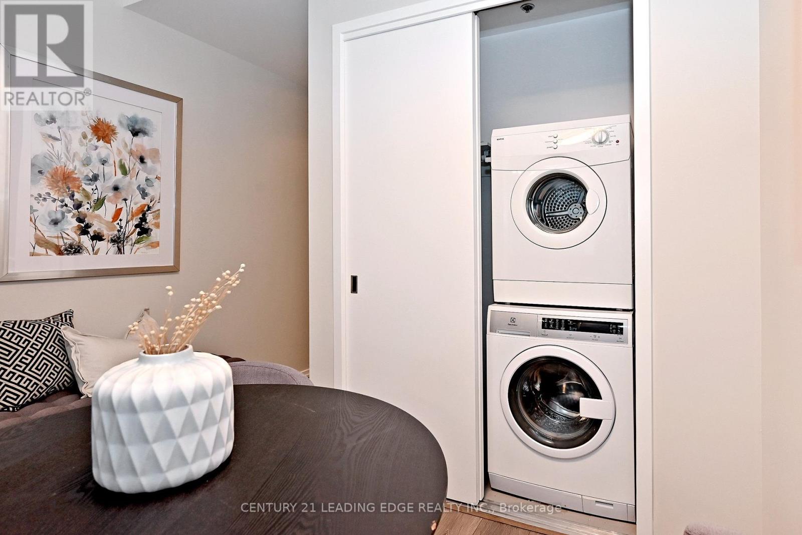 215 - 783 Bathurst Street, Toronto (university), Ontario