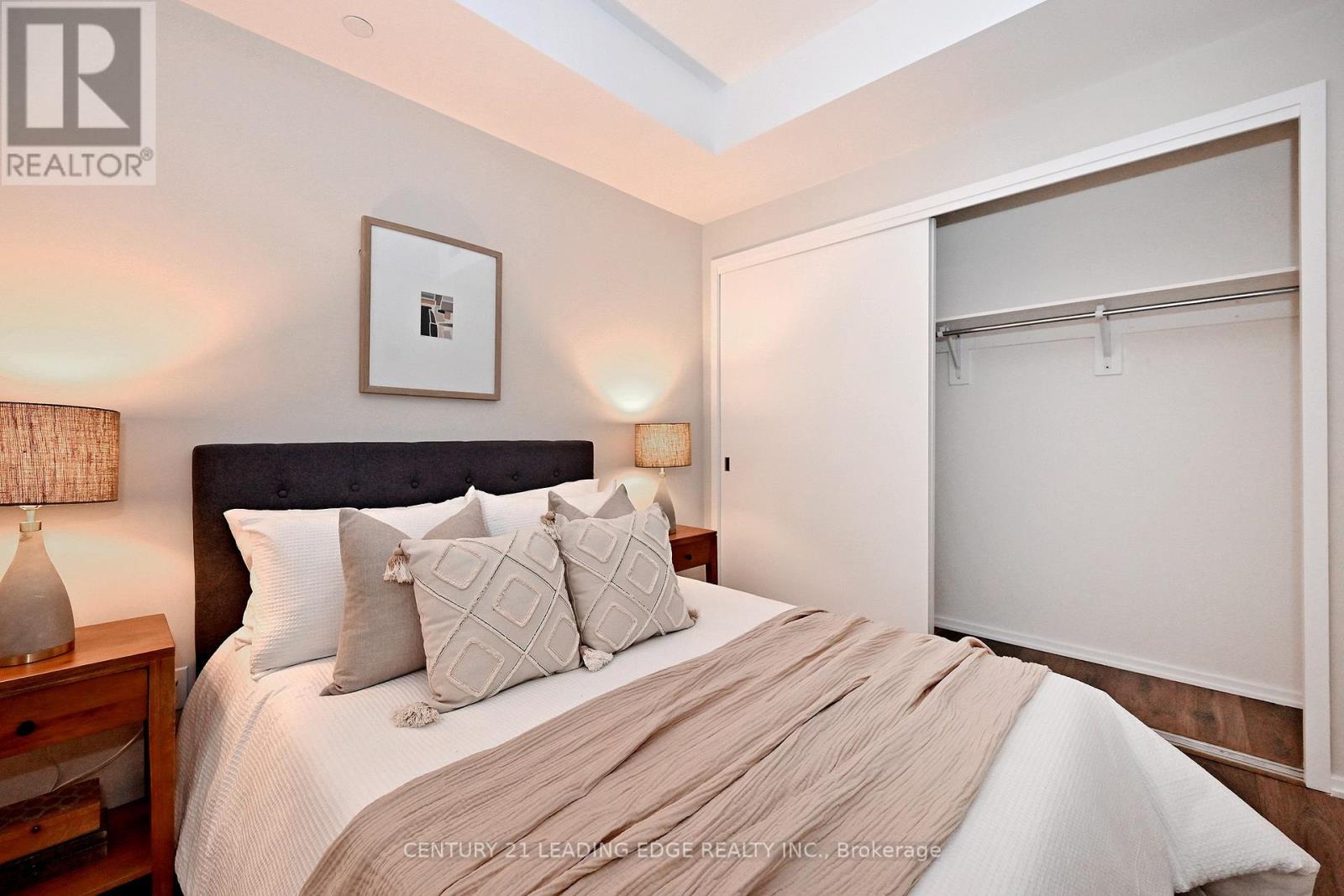 215 - 783 Bathurst Street, Toronto (university), Ontario