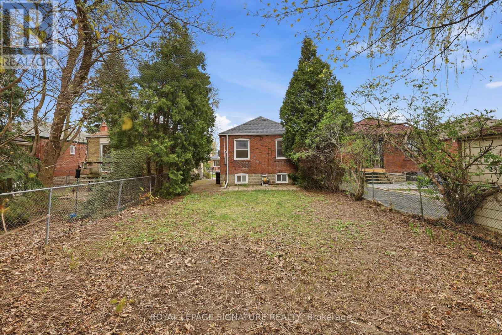 53 Juliet Crescent, Toronto (keelesdale-eglinton West), Ontario