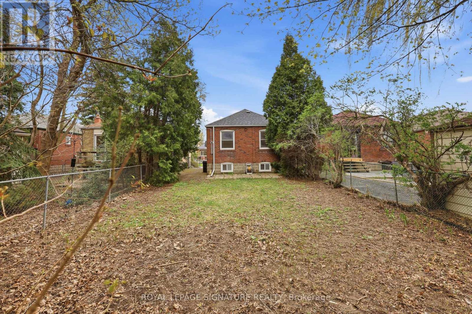 53 Juliet Crescent, Toronto (keelesdale-eglinton West), Ontario