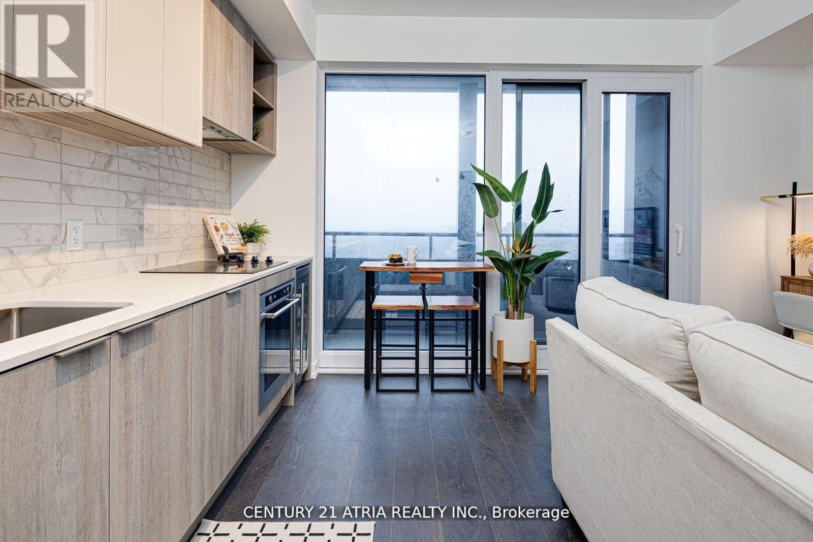 1810 - 2020 Bathurst Street, Toronto (humewood-cedarvale), Ontario