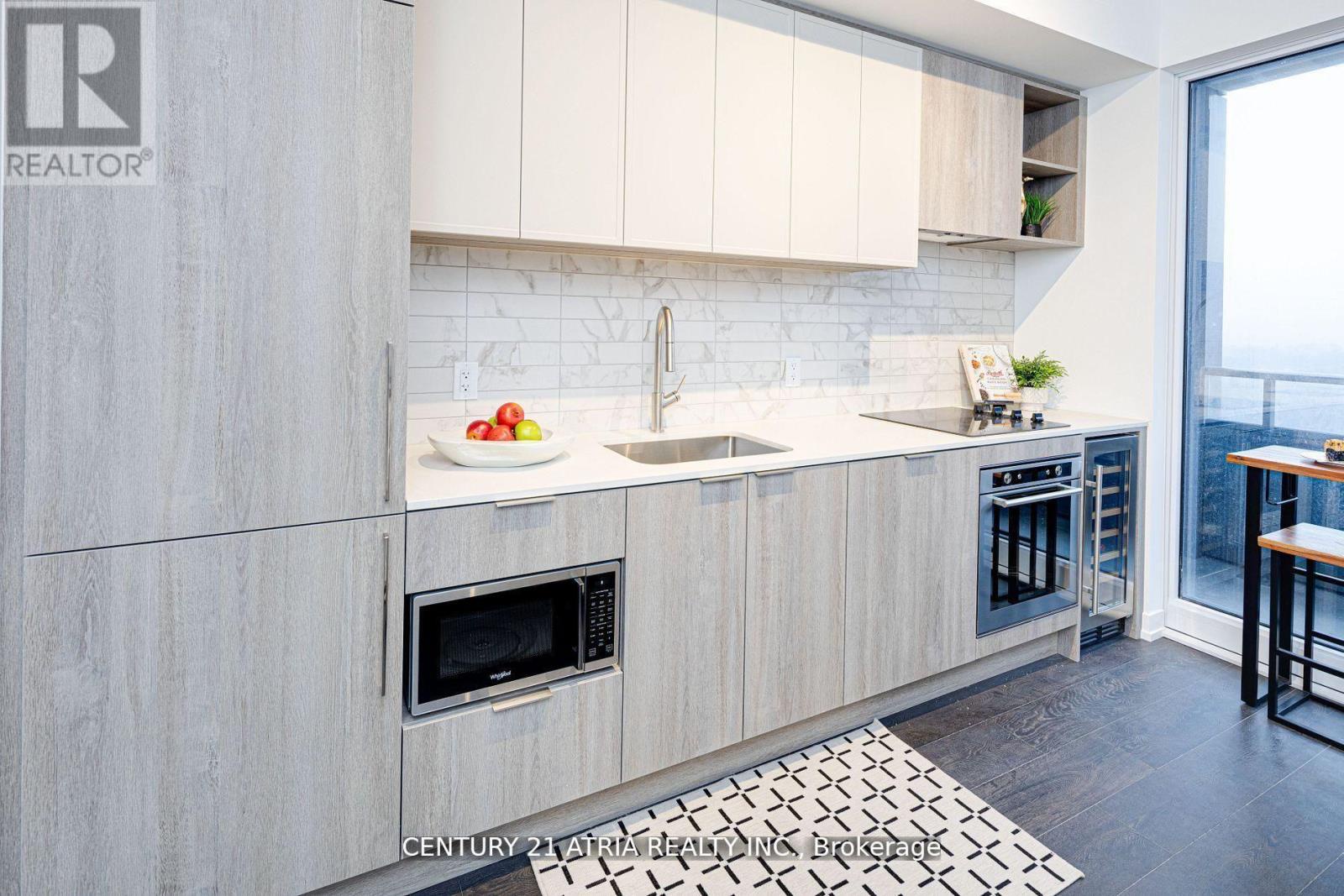 1810 - 2020 Bathurst Street, Toronto (humewood-cedarvale), Ontario