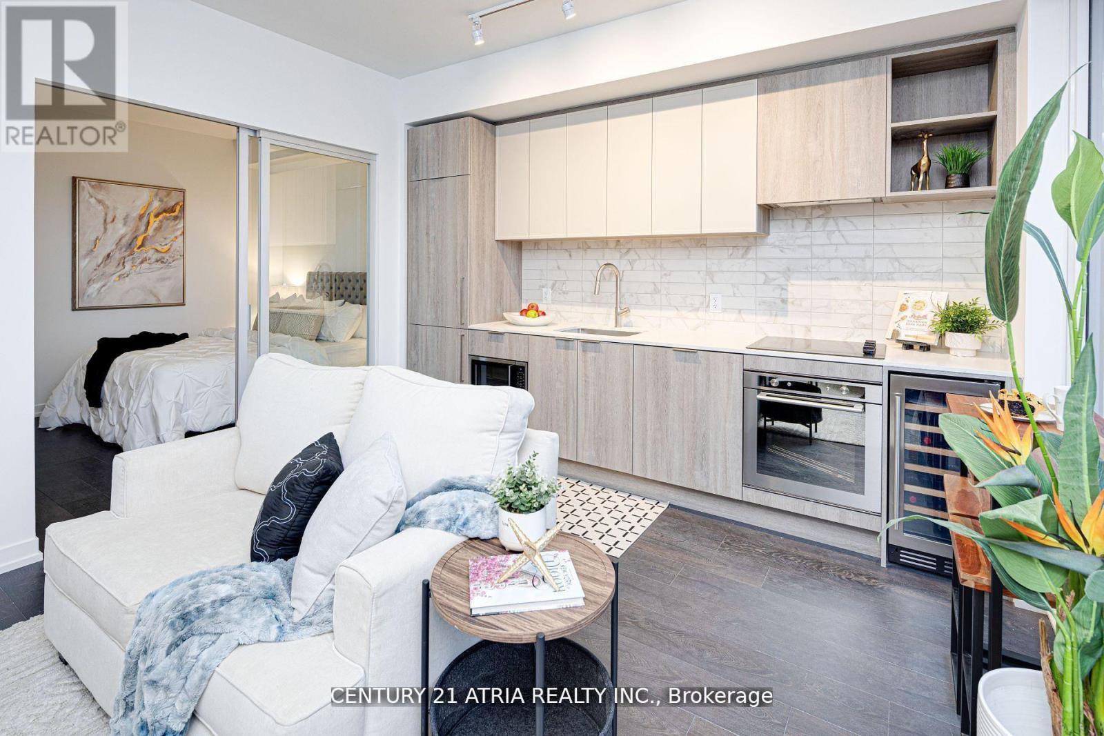 1810 - 2020 Bathurst Street, Toronto (humewood-cedarvale), Ontario