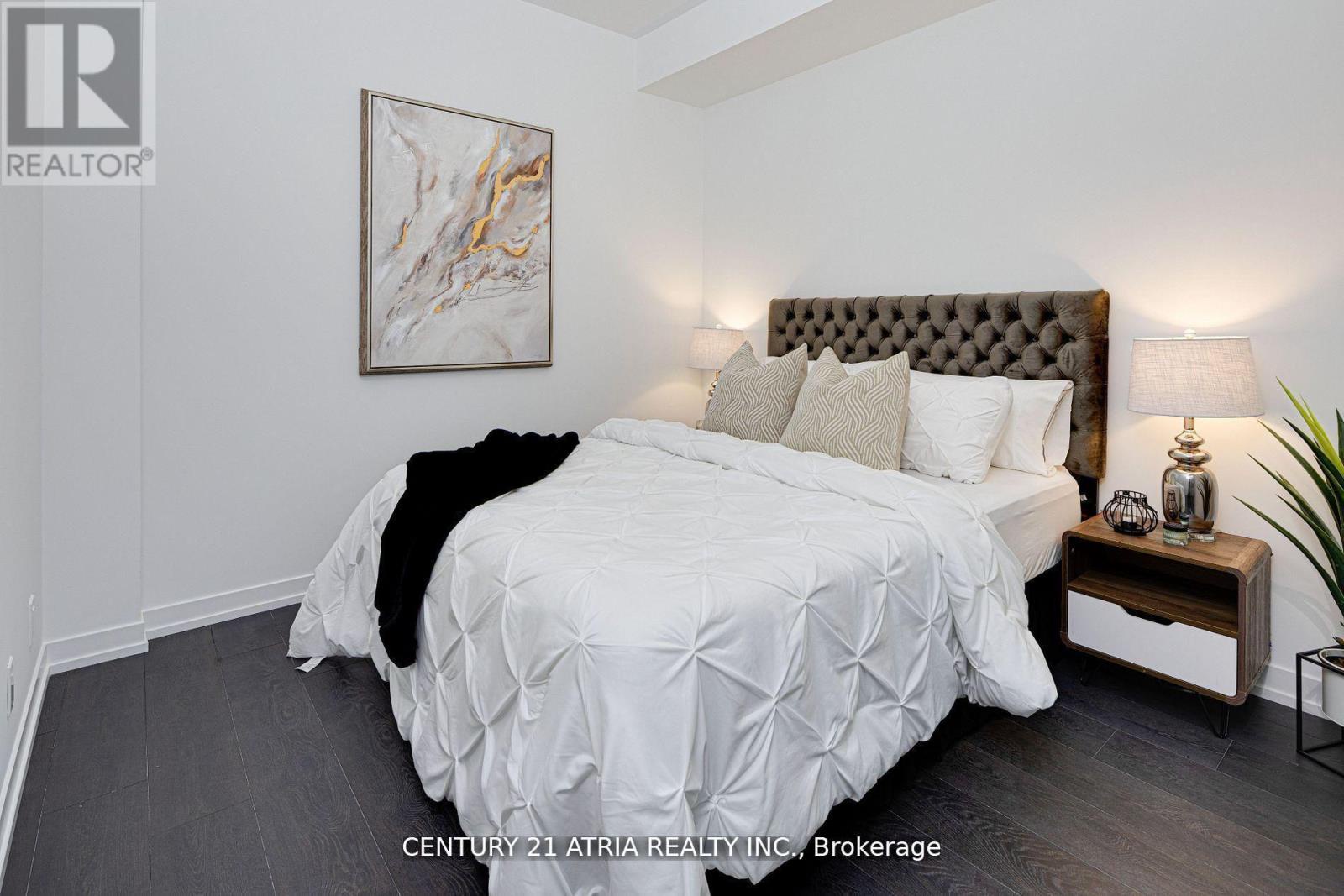 1810 - 2020 Bathurst Street, Toronto (humewood-cedarvale), Ontario