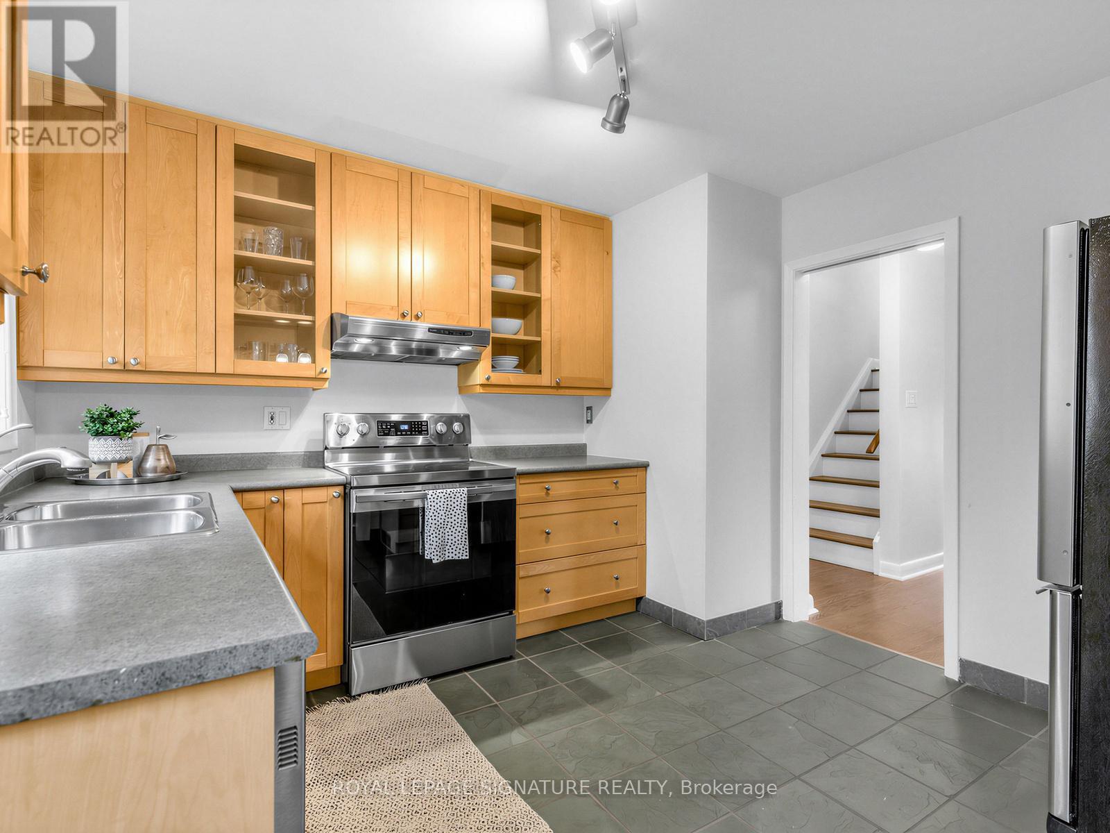 23 Ballymena Court, Toronto (banbury-don Mills), Ontario