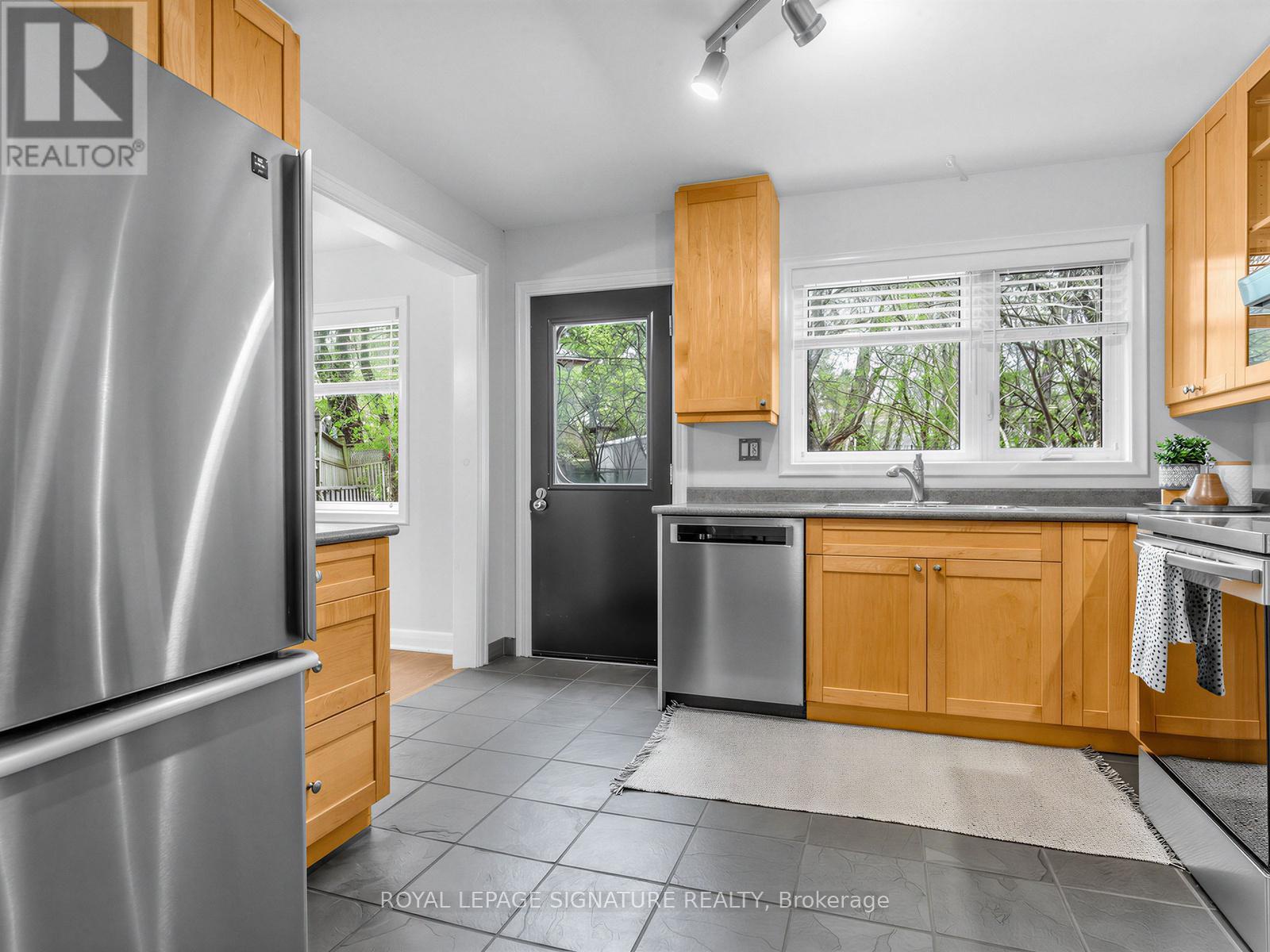 23 Ballymena Court, Toronto (banbury-don Mills), Ontario