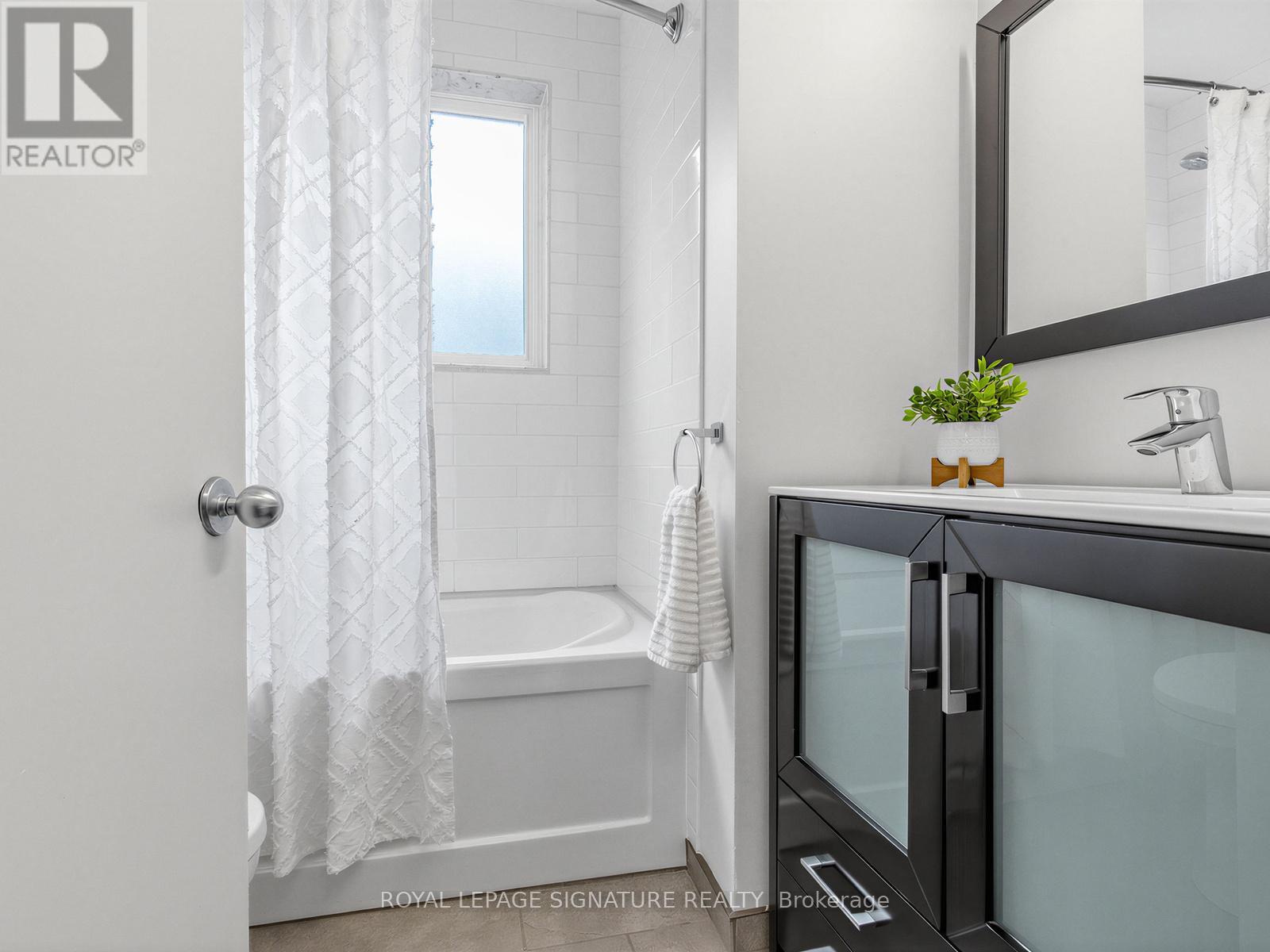23 Ballymena Court, Toronto (banbury-don Mills), Ontario