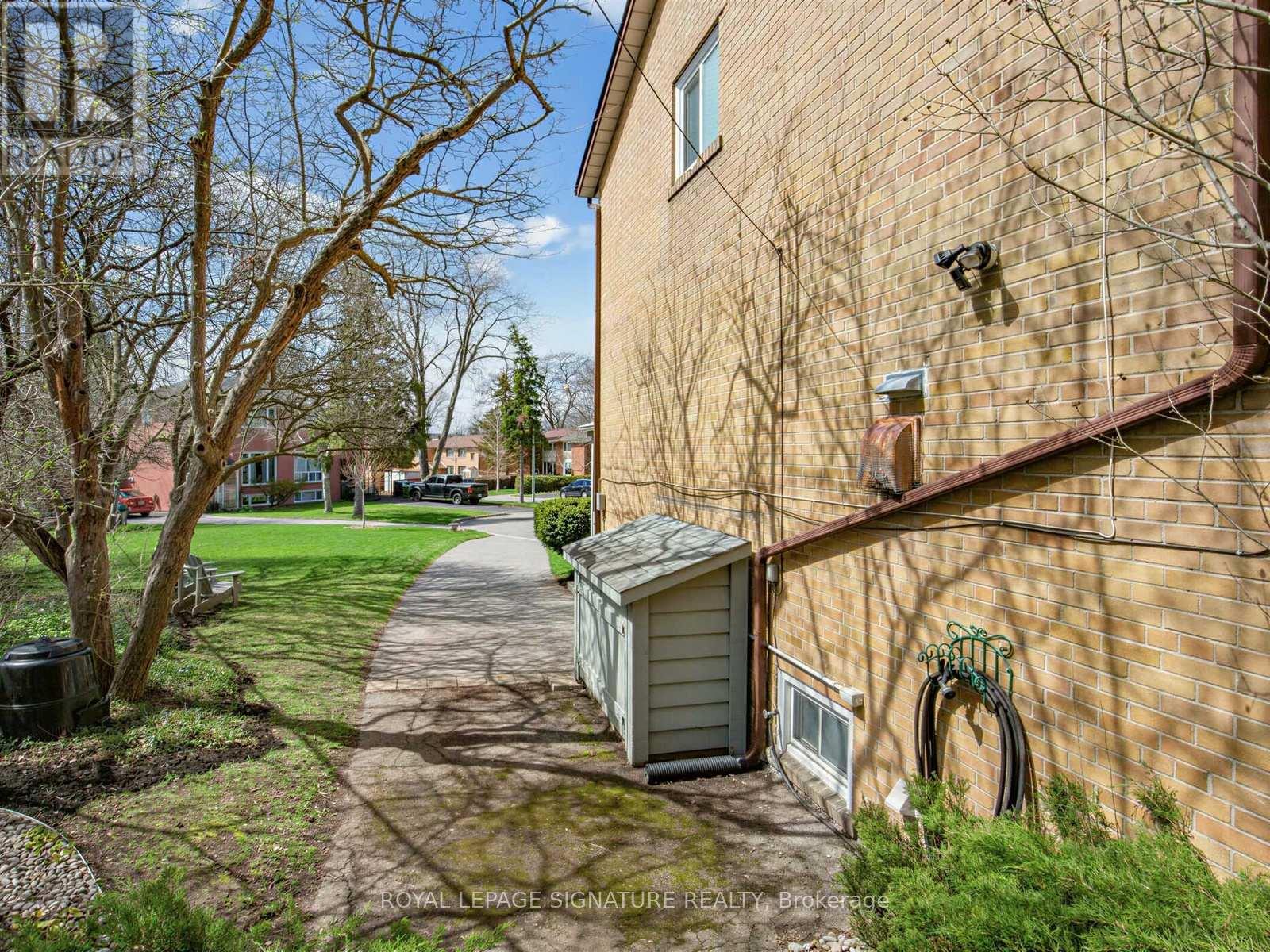23 Ballymena Court, Toronto (banbury-don Mills), Ontario
