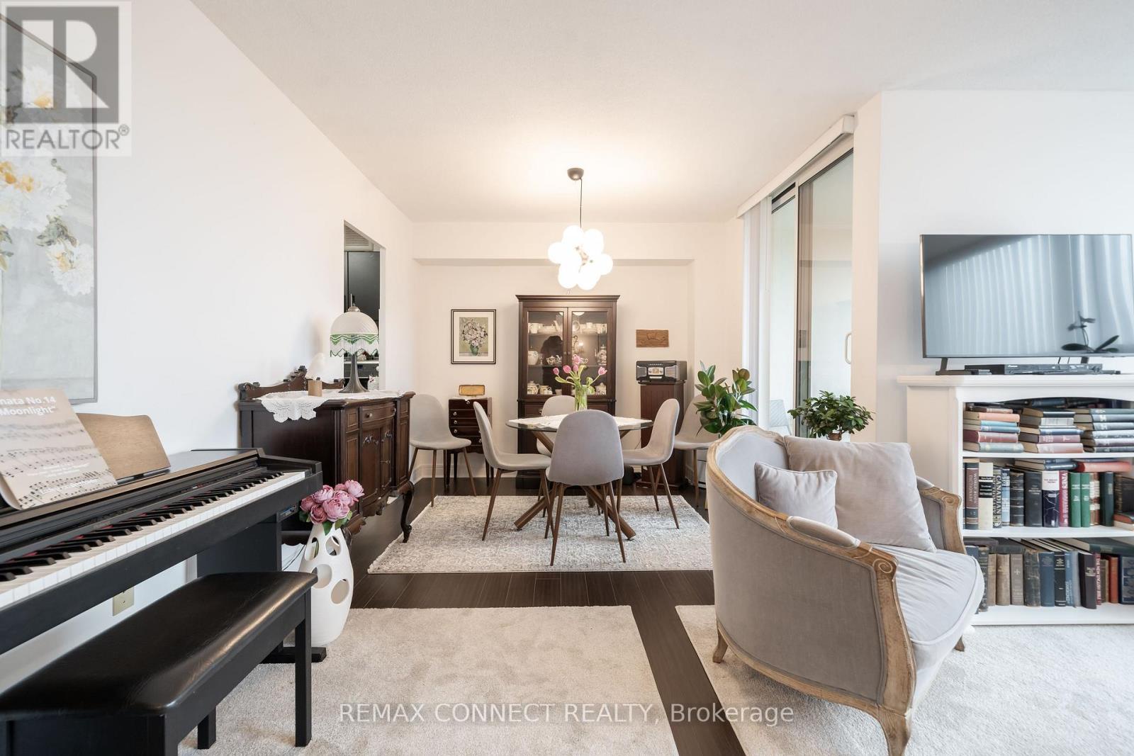 407 - 5 Vicora Linkway, Toronto (flemingdon Park), Ontario