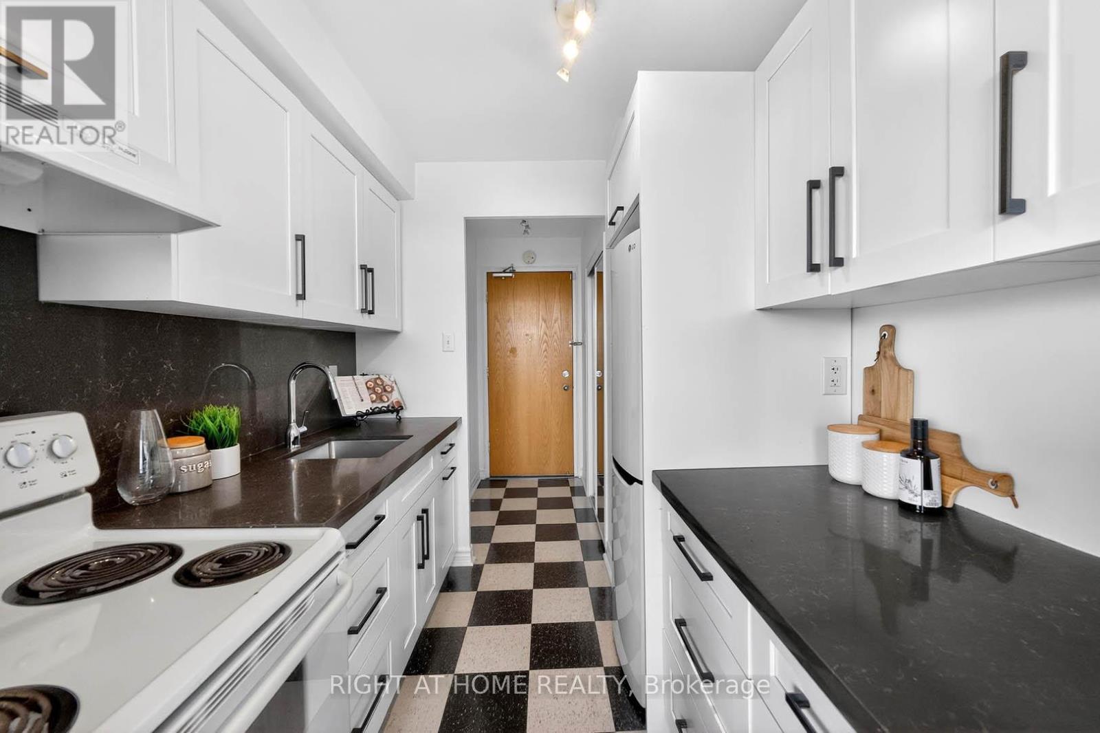 701 - 74 Spadina Road, Toronto (annex), Ontario